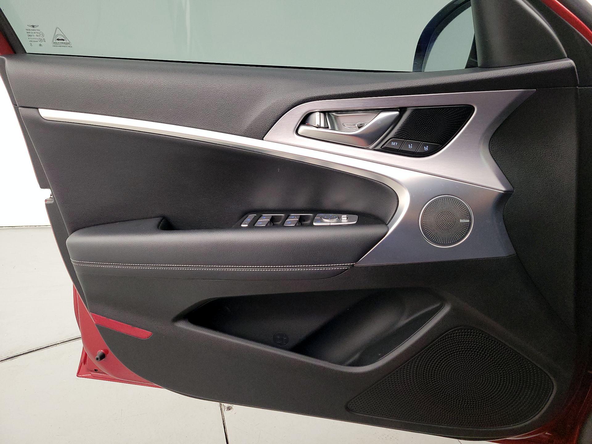 Thumbnail: 2021 Genesis G70 - 12