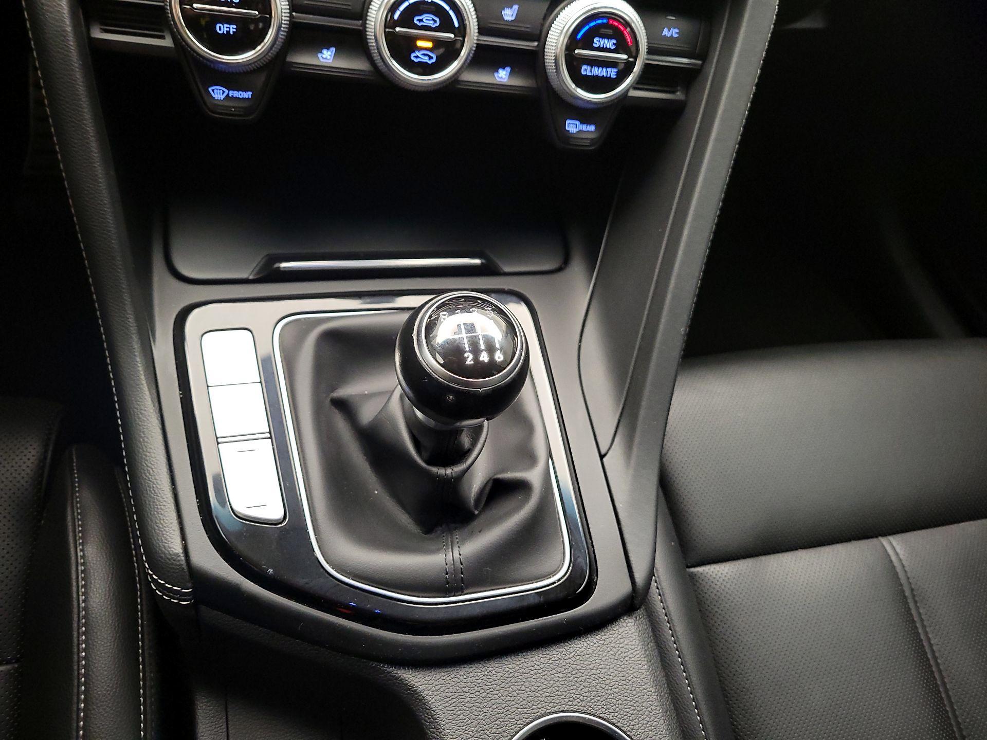 Thumbnail: 2021 Genesis G70 - 17