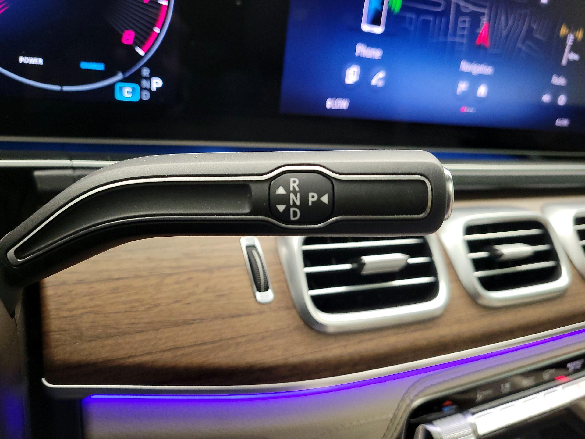 Thumbnail: 2025 Mercedes-Benz GLS - 18