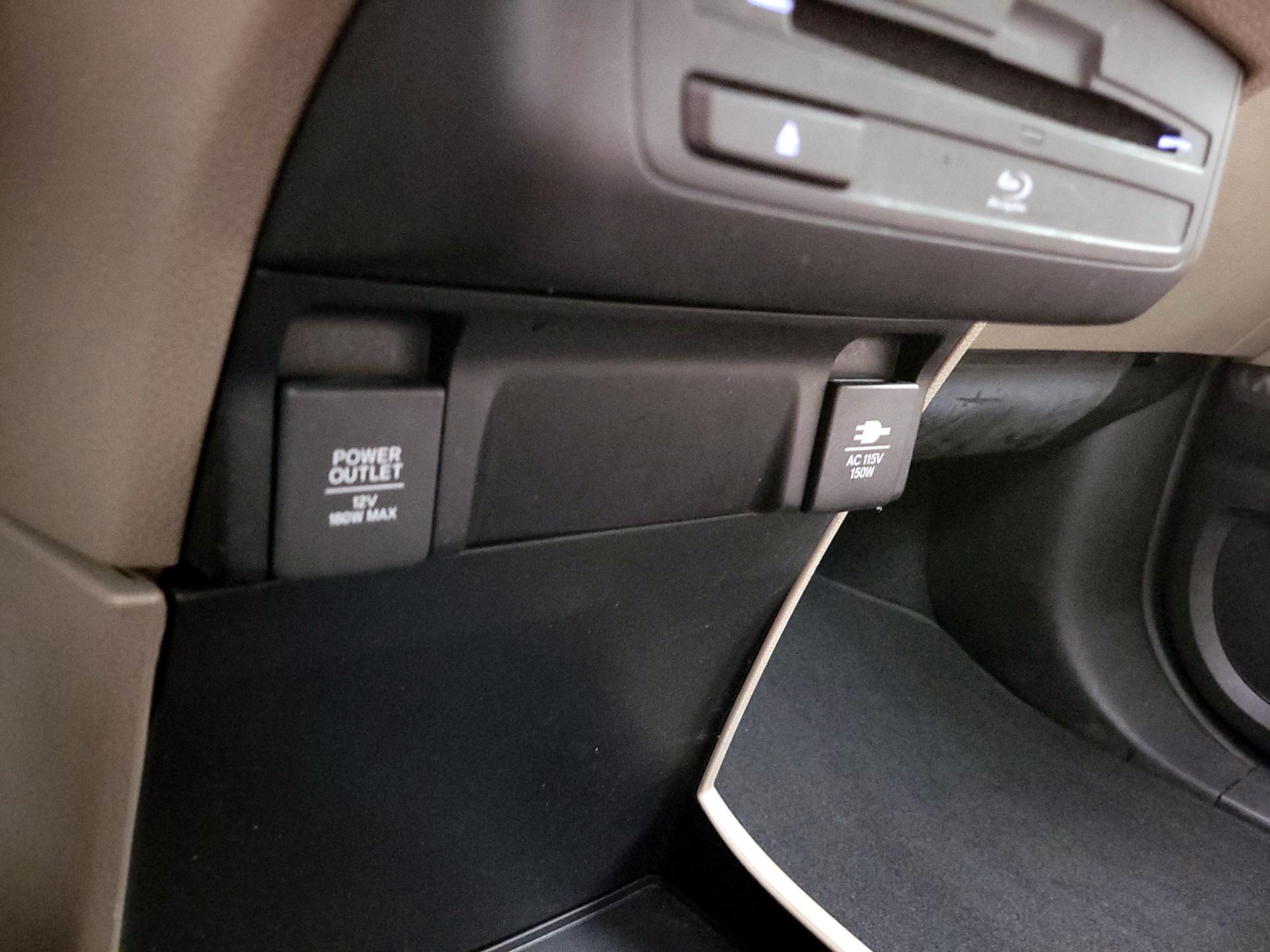 Thumbnail: 2018 Honda Odyssey - 18