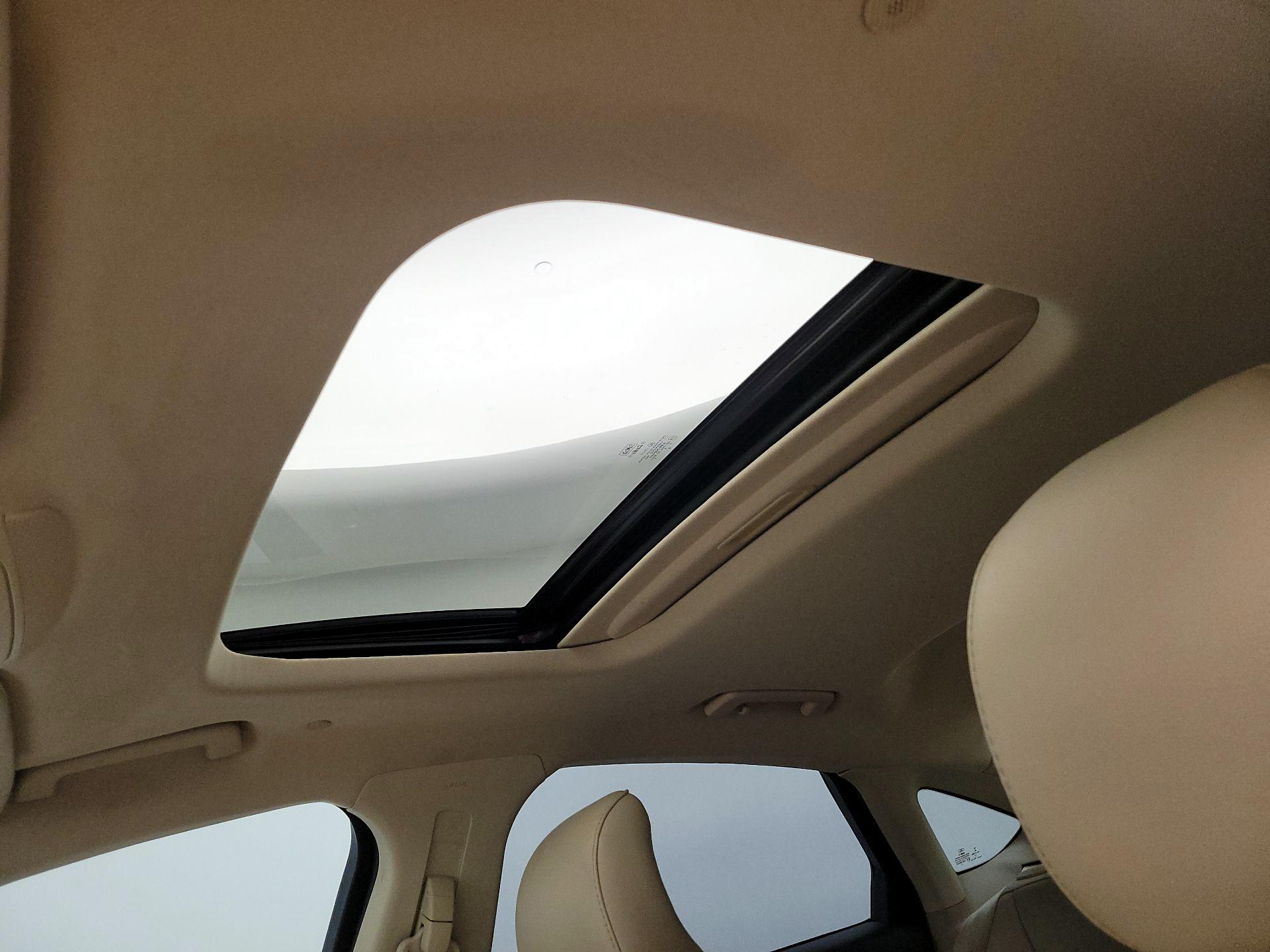 Thumbnail: 2016 Ford Fusion - 19