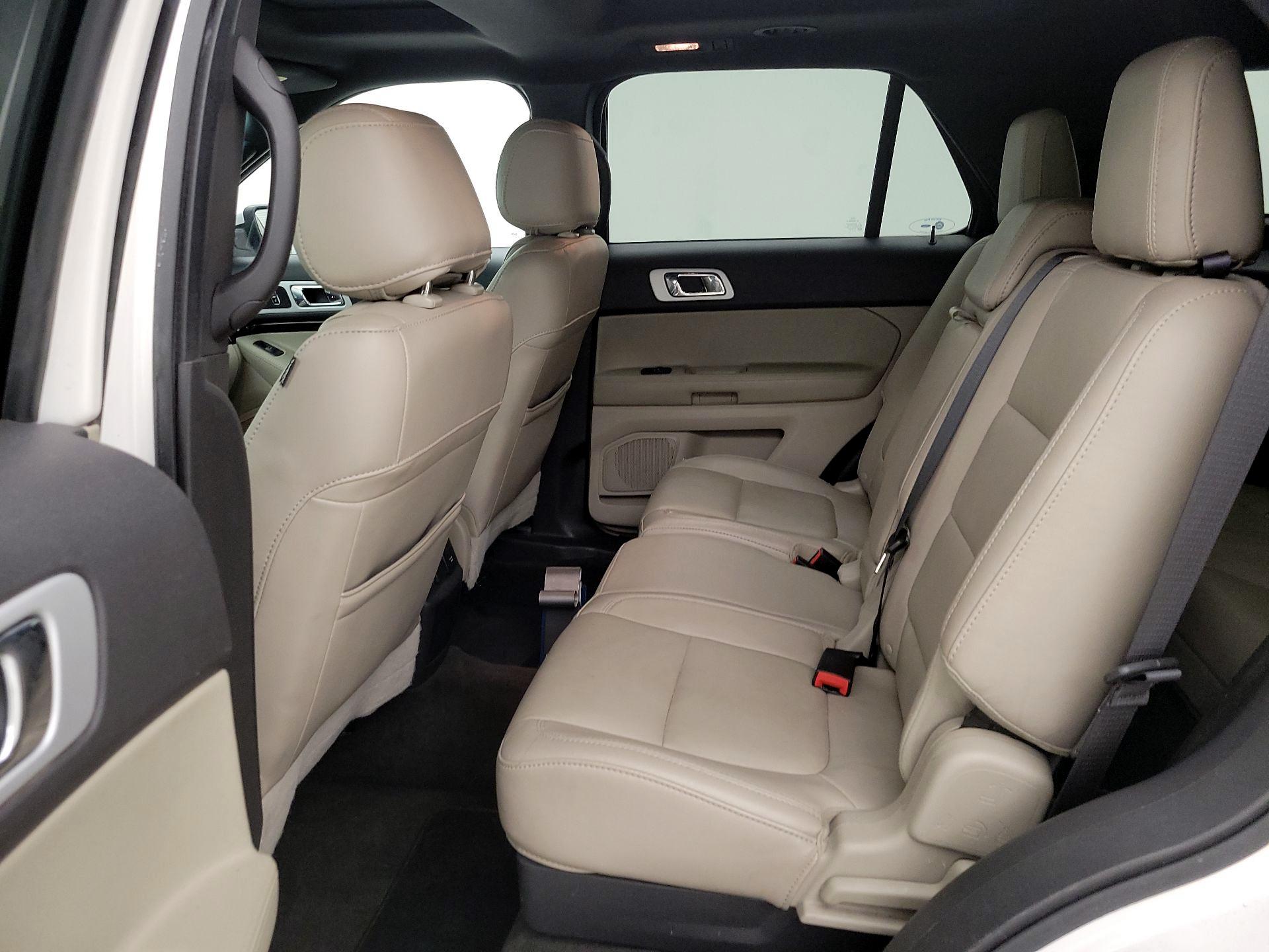 Thumbnail: 2015 Ford Explorer - 19