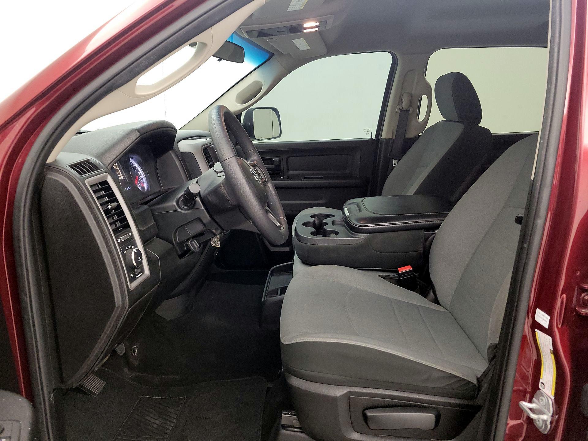Thumbnail: 2021 RAM 1500 Classic - 11