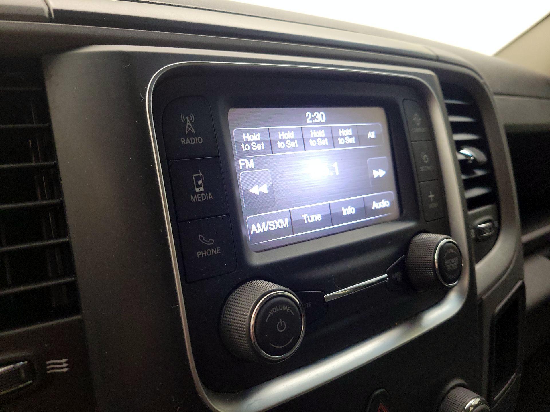 Thumbnail: 2021 RAM 1500 Classic - 13