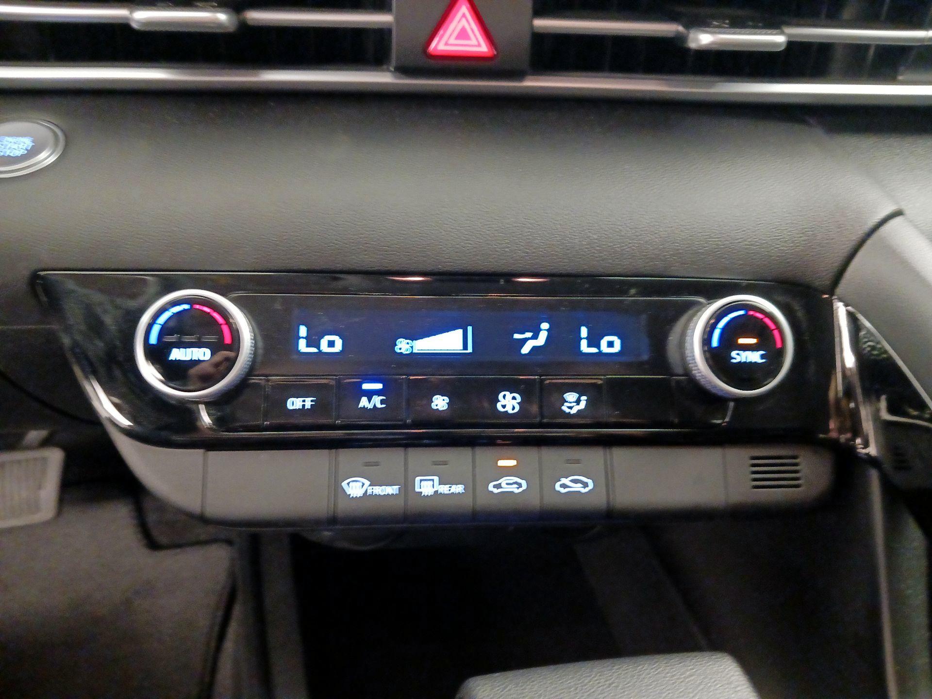 Thumbnail: 2025 Hyundai Elantra - 16