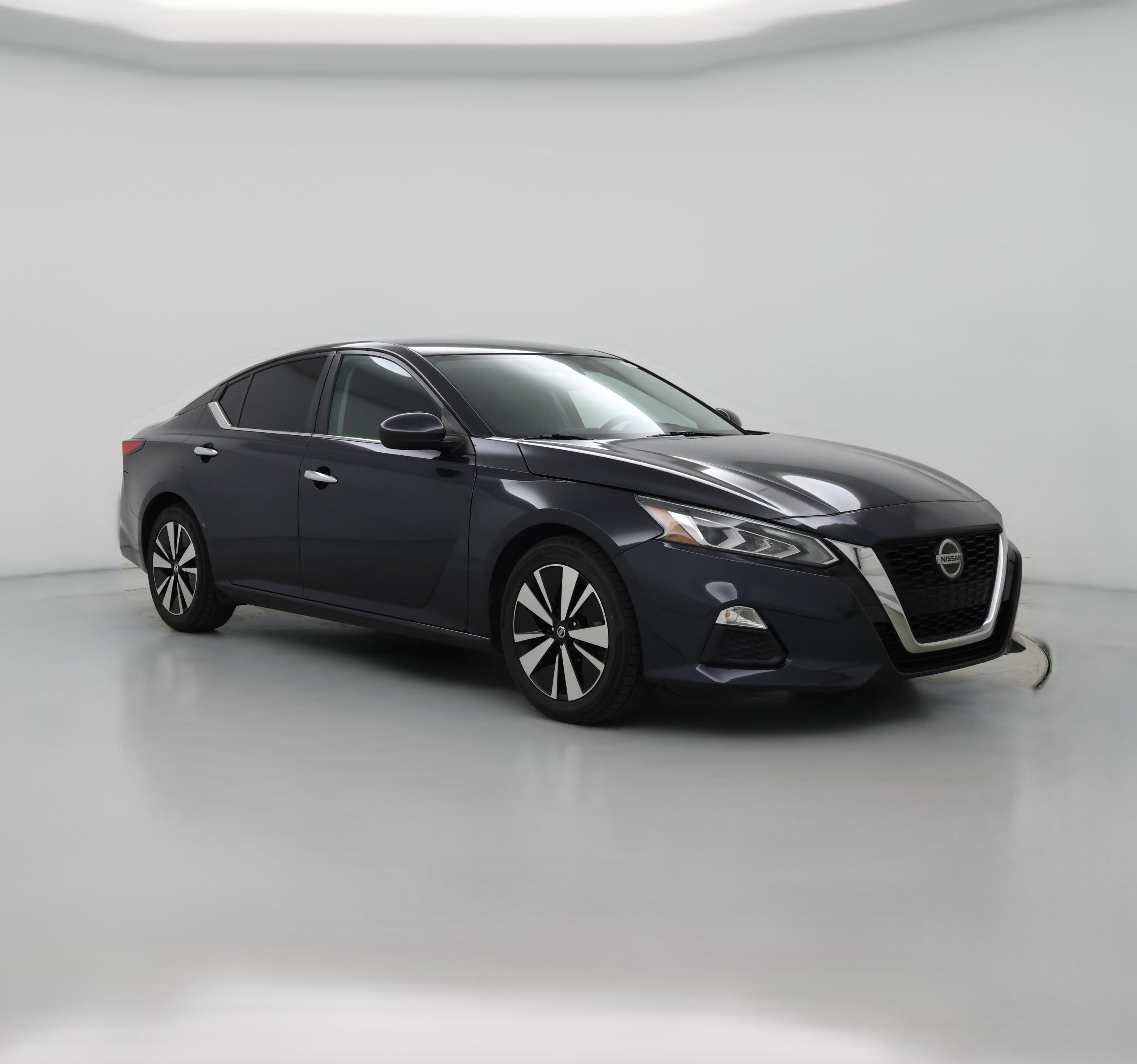 Thumbnail: 2022 Nissan Altima - 1