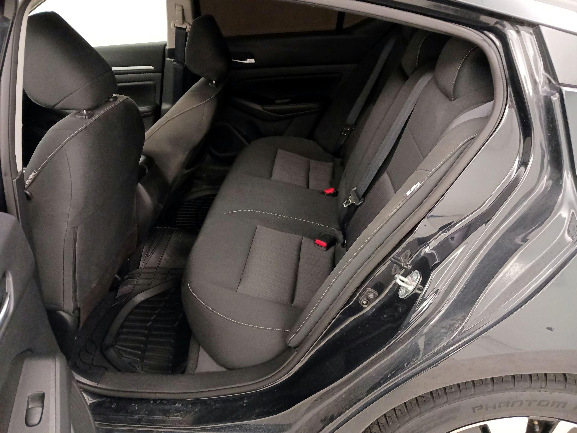 Thumbnail: 2022 Nissan Altima - 19