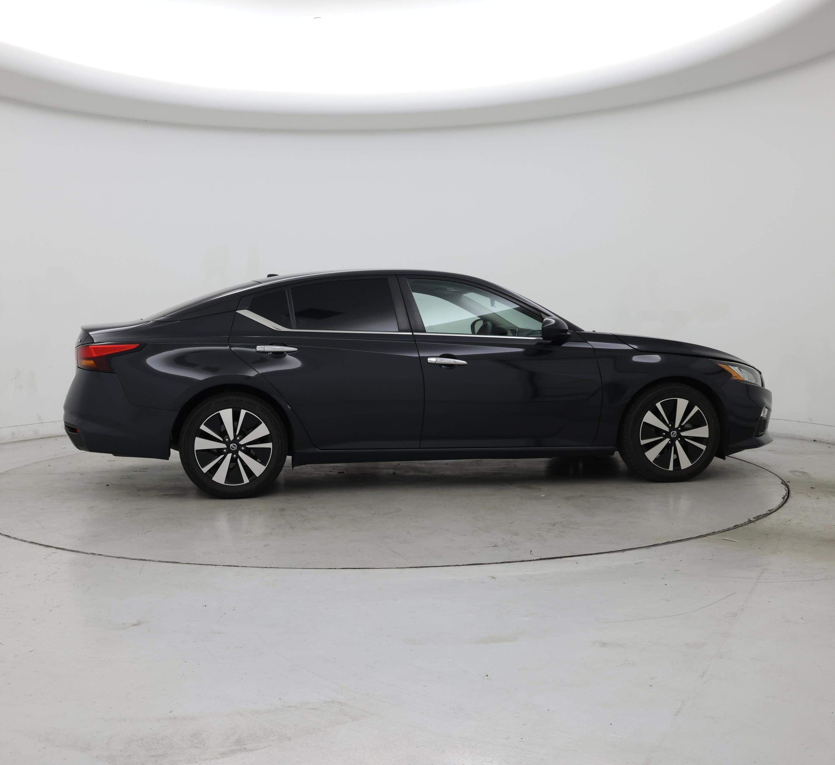 Thumbnail: 2022 Nissan Altima - 7