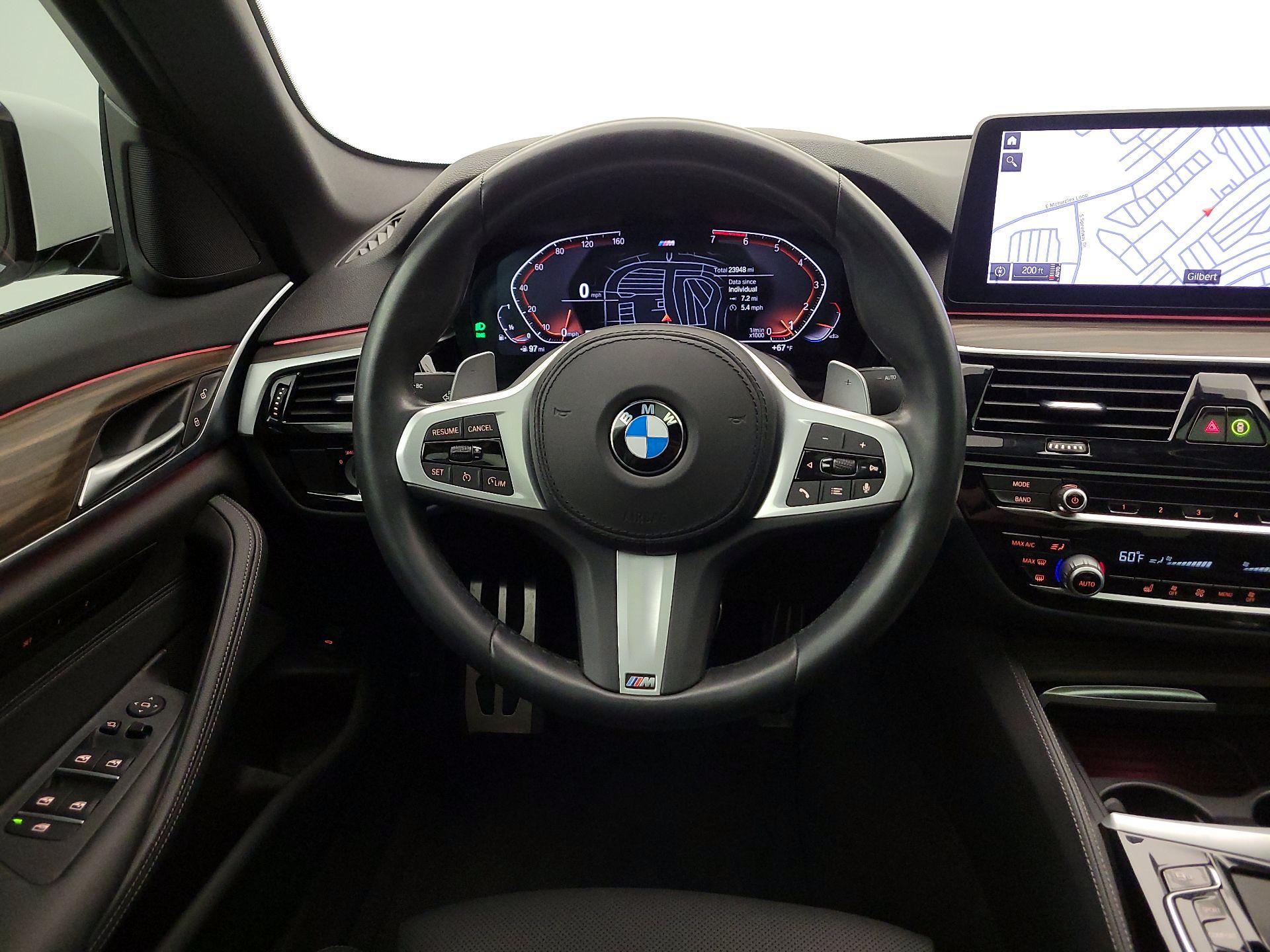 Thumbnail: 2022 BMW 5 Series - 10