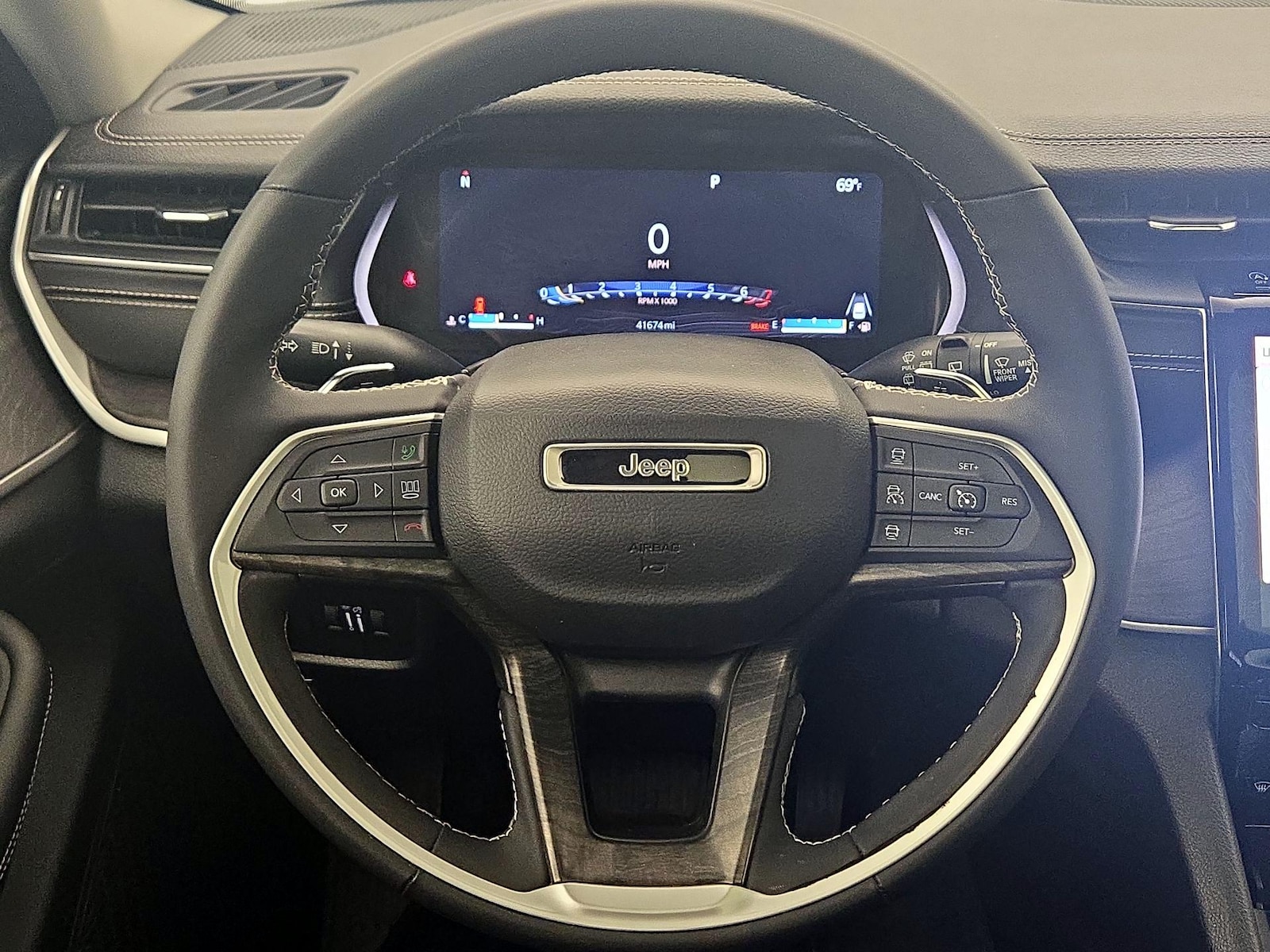 2023 Jeep Grand Cherokee L Limited - Photo 9