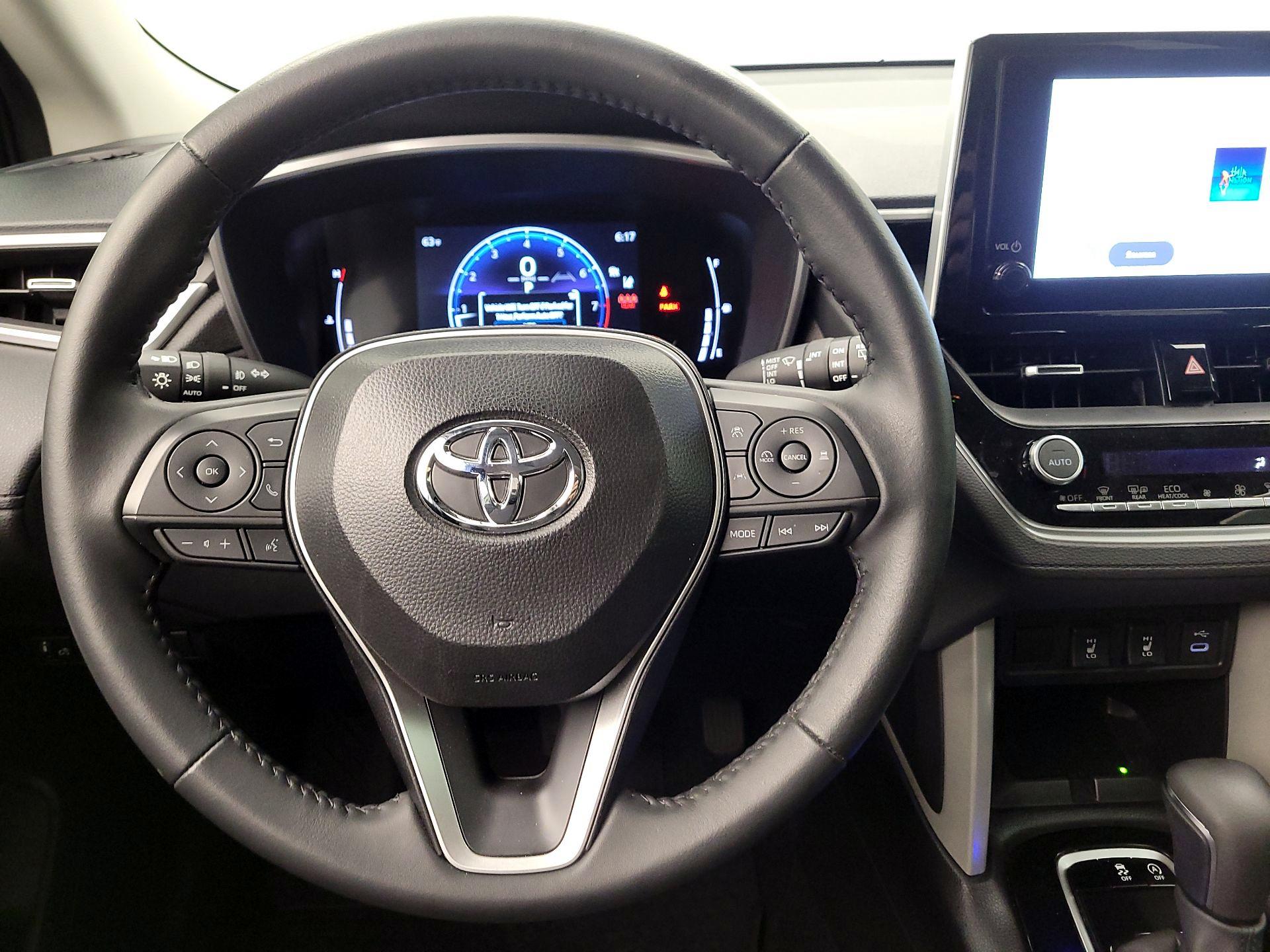 Thumbnail: 2025 Toyota Corolla Cross - 10