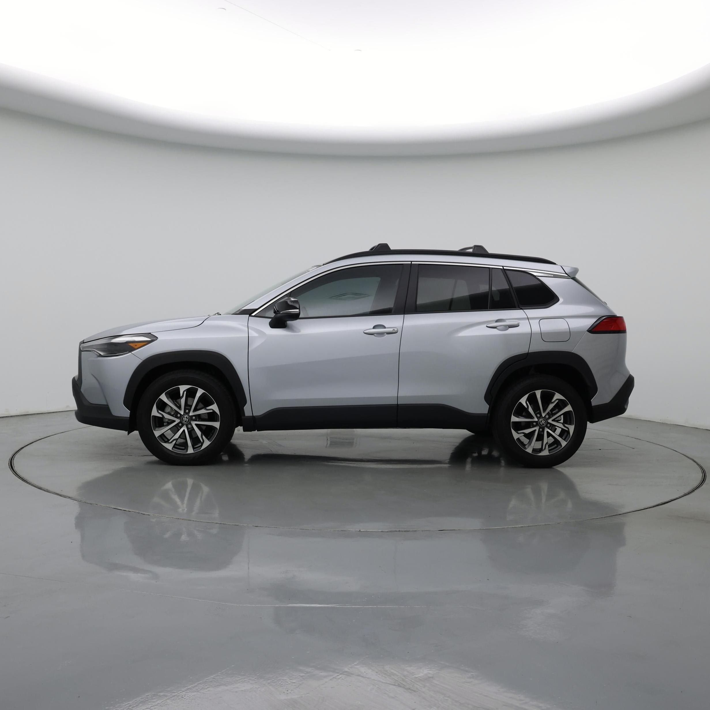 Thumbnail: 2025 Toyota Corolla Cross - 3