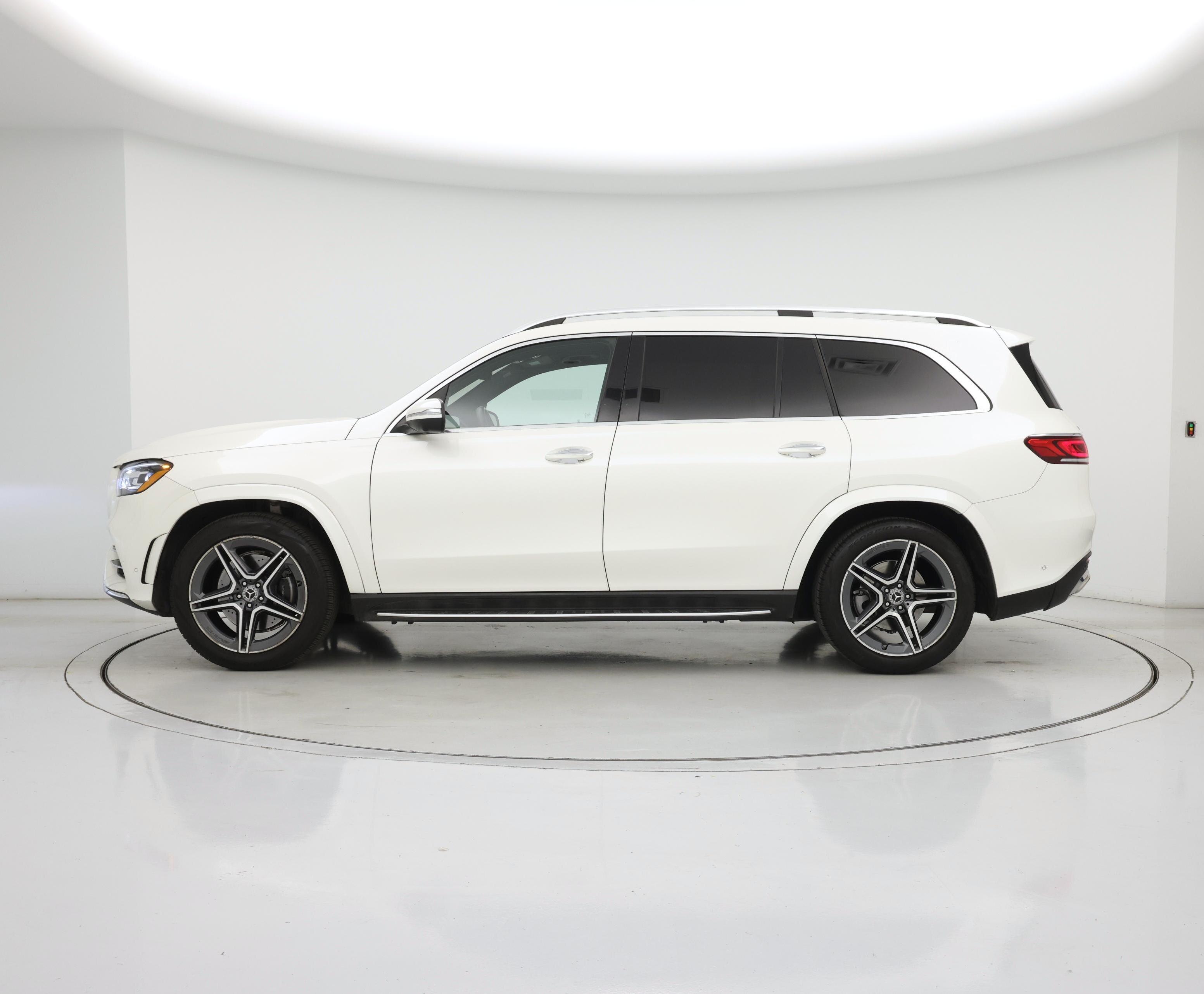 Thumbnail: 2021 Mercedes-Benz GLS - 3