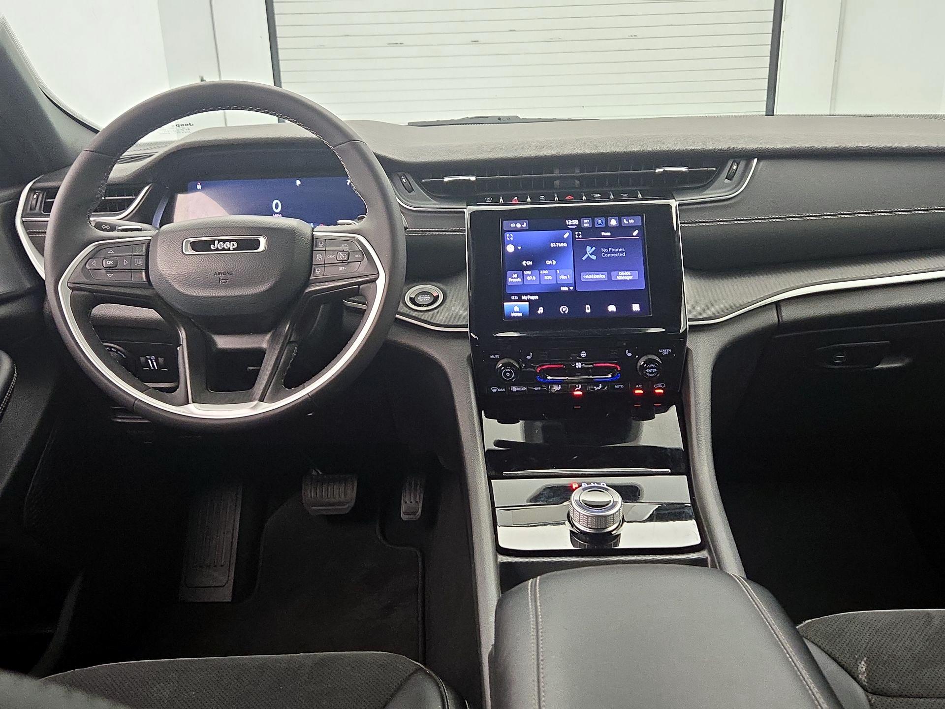 Thumbnail: 2023 Jeep Grand Cherokee - 9