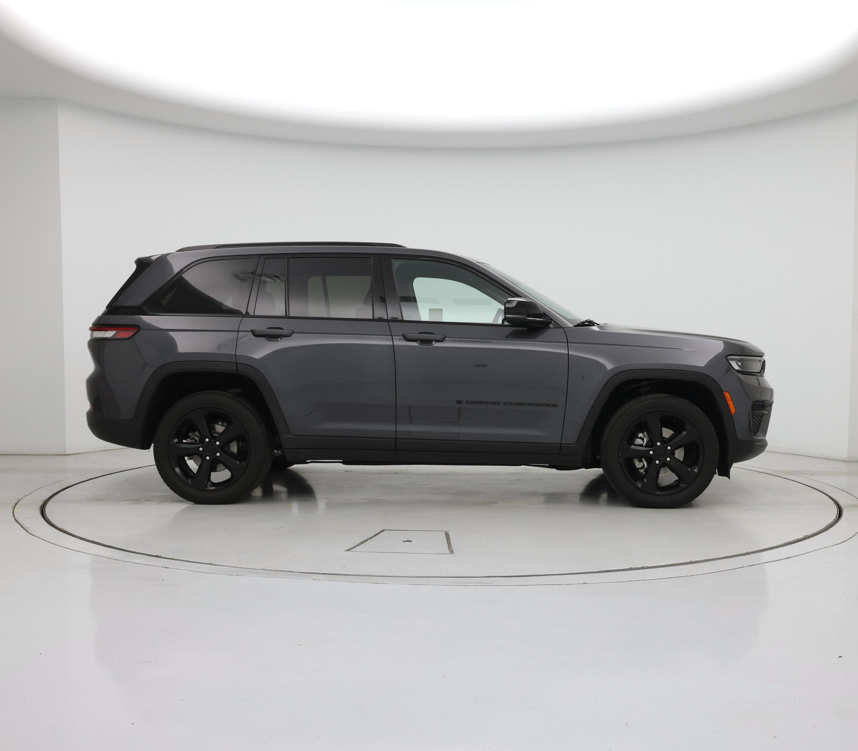 Thumbnail: 2023 Jeep Grand Cherokee - 7