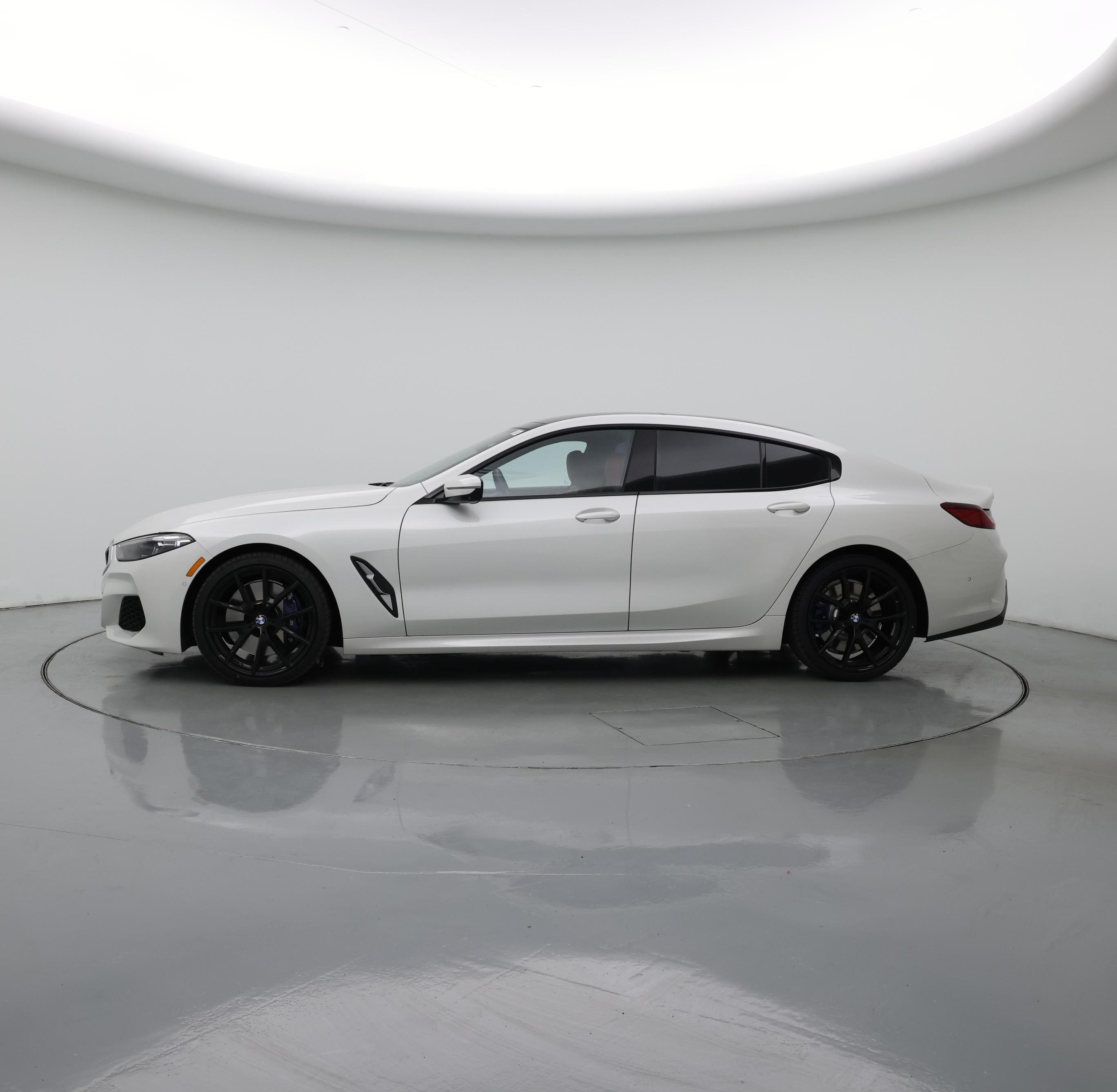 Thumbnail: 2020 BMW 8 Series - 3