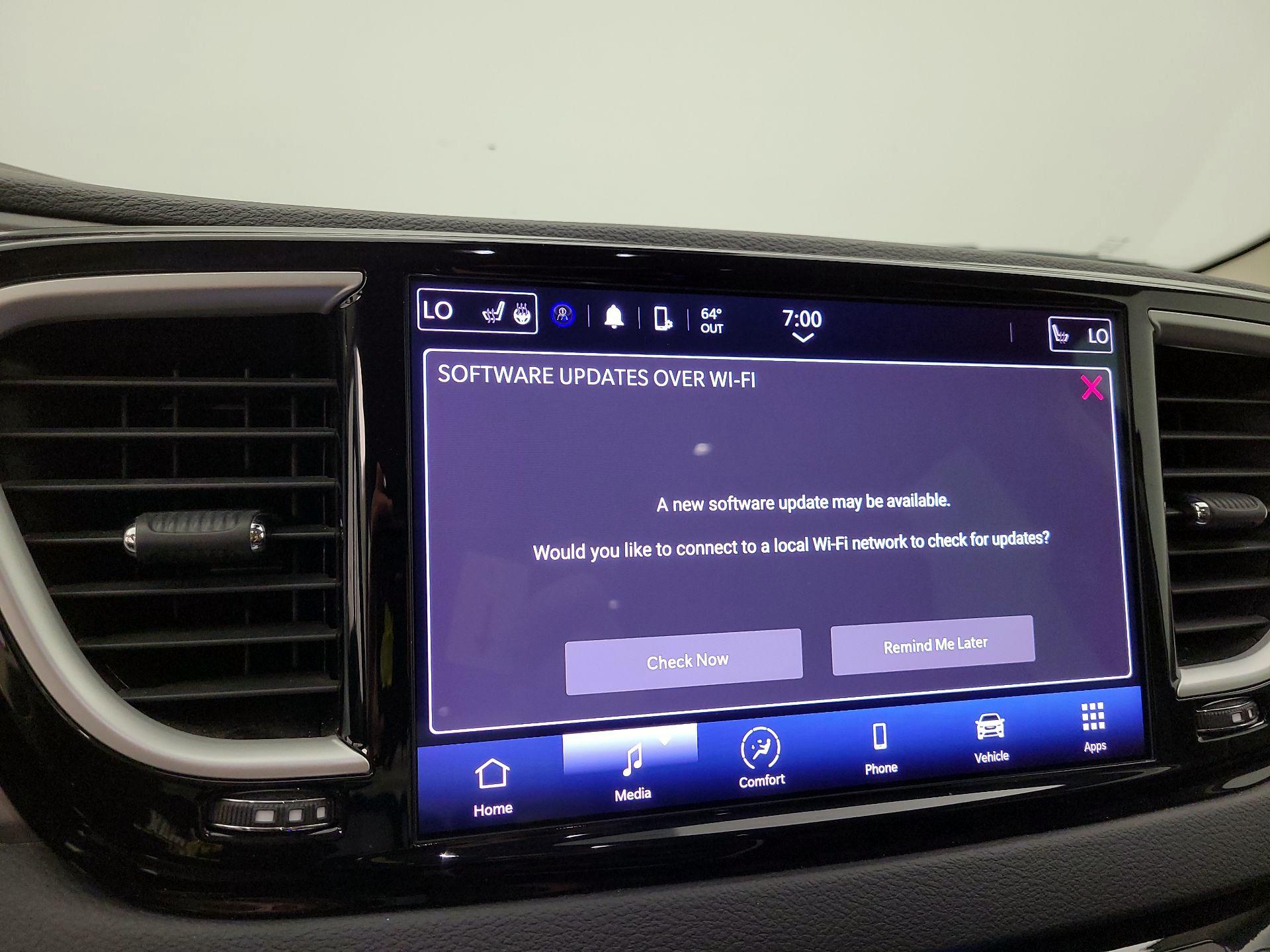 Thumbnail: 2023 Chrysler Pacifica - 15