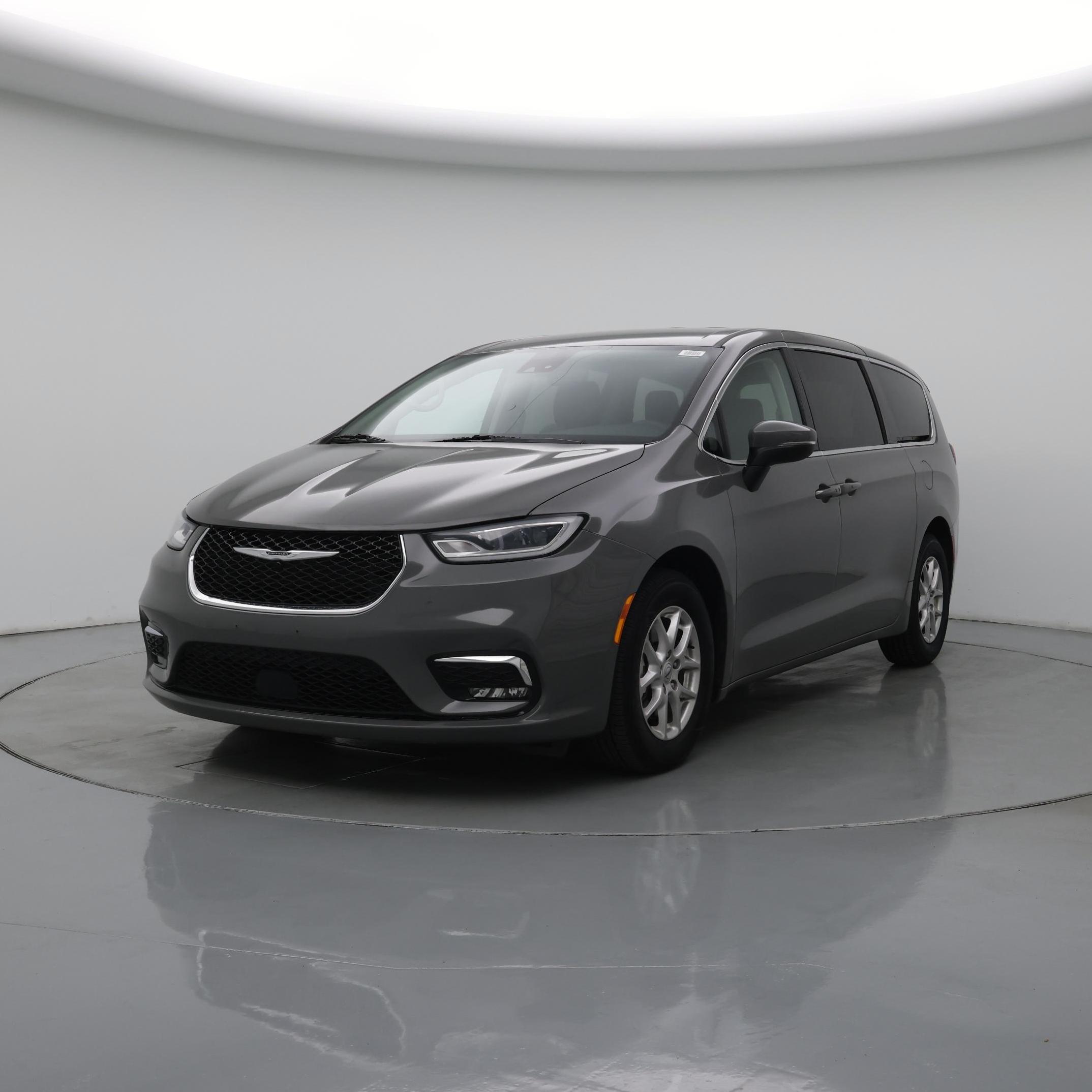 Thumbnail: 2023 Chrysler Pacifica - 4