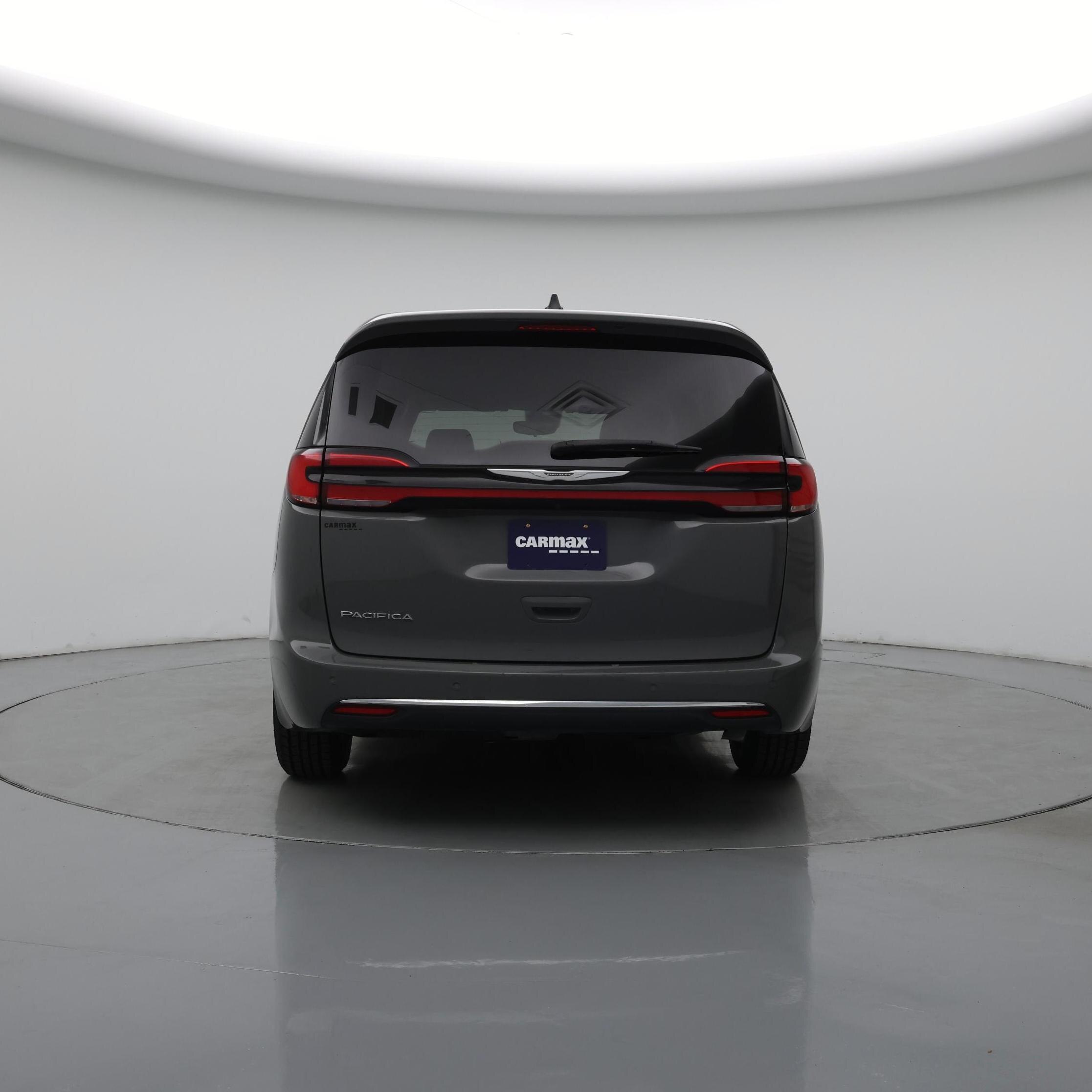 Thumbnail: 2023 Chrysler Pacifica - 6