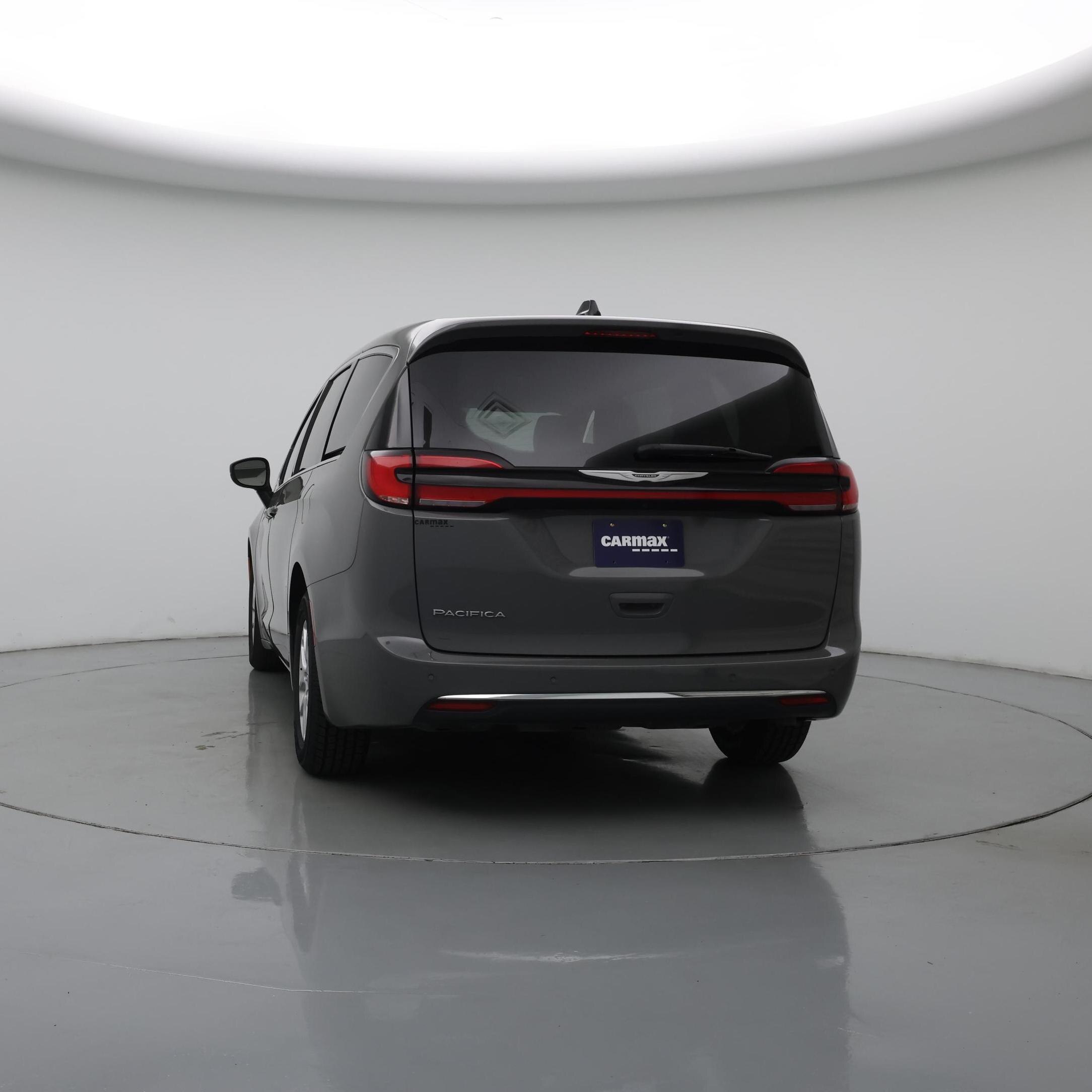Thumbnail: 2023 Chrysler Pacifica - 6