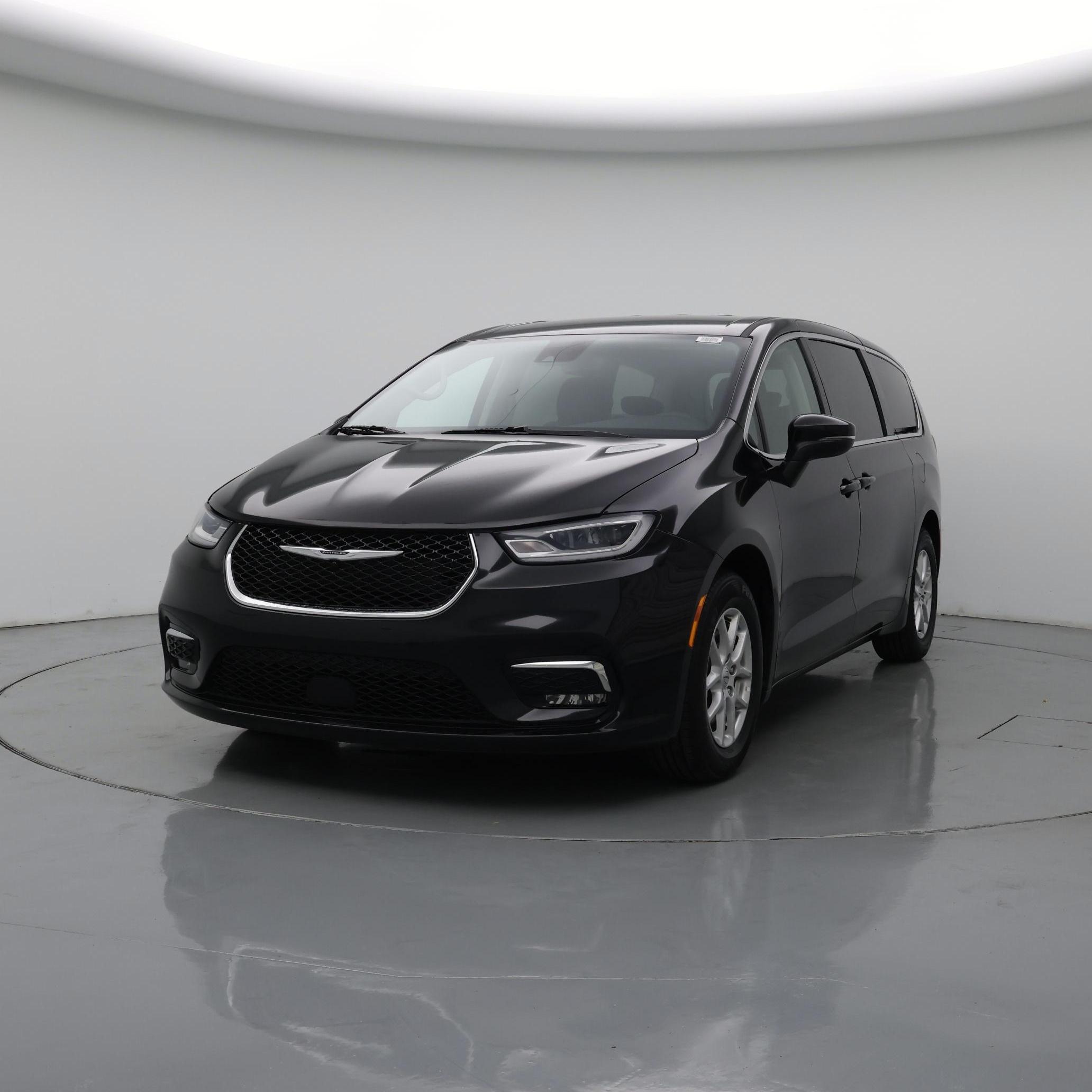 Thumbnail: 2023 Chrysler Pacifica - 4