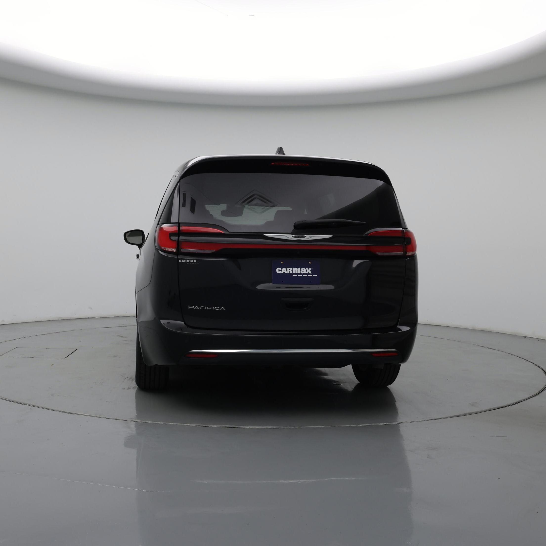 Thumbnail: 2023 Chrysler Pacifica - 6