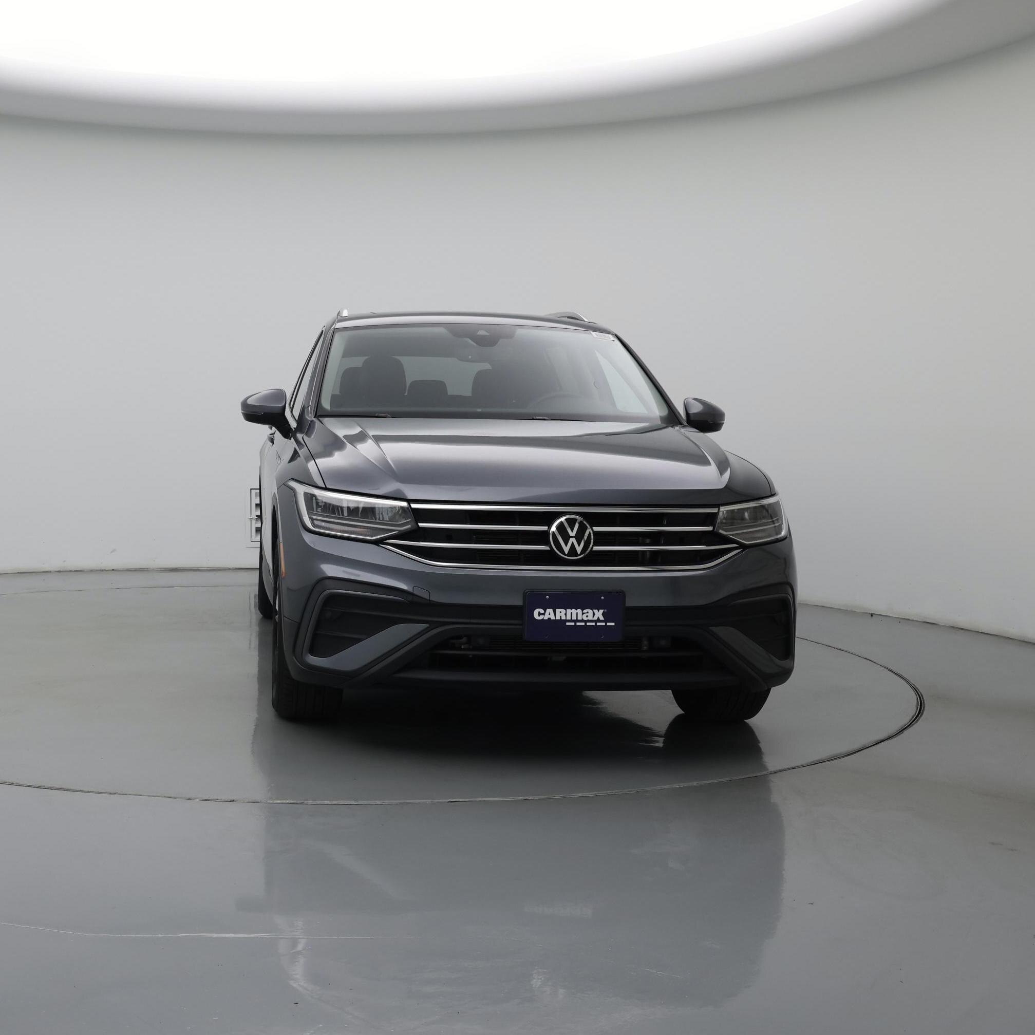 Thumbnail: 2023 Volkswagen Tiguan - 5