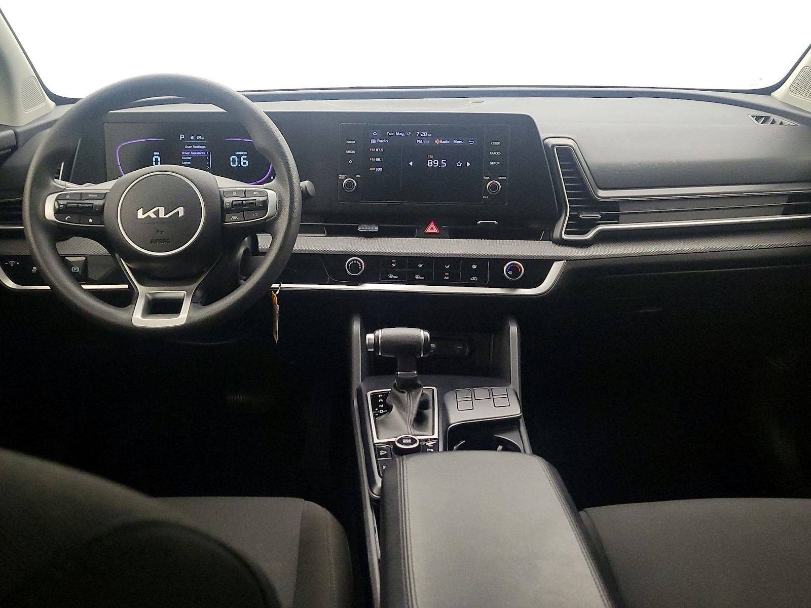 2025 Kia Sportage LX - Photo 10
