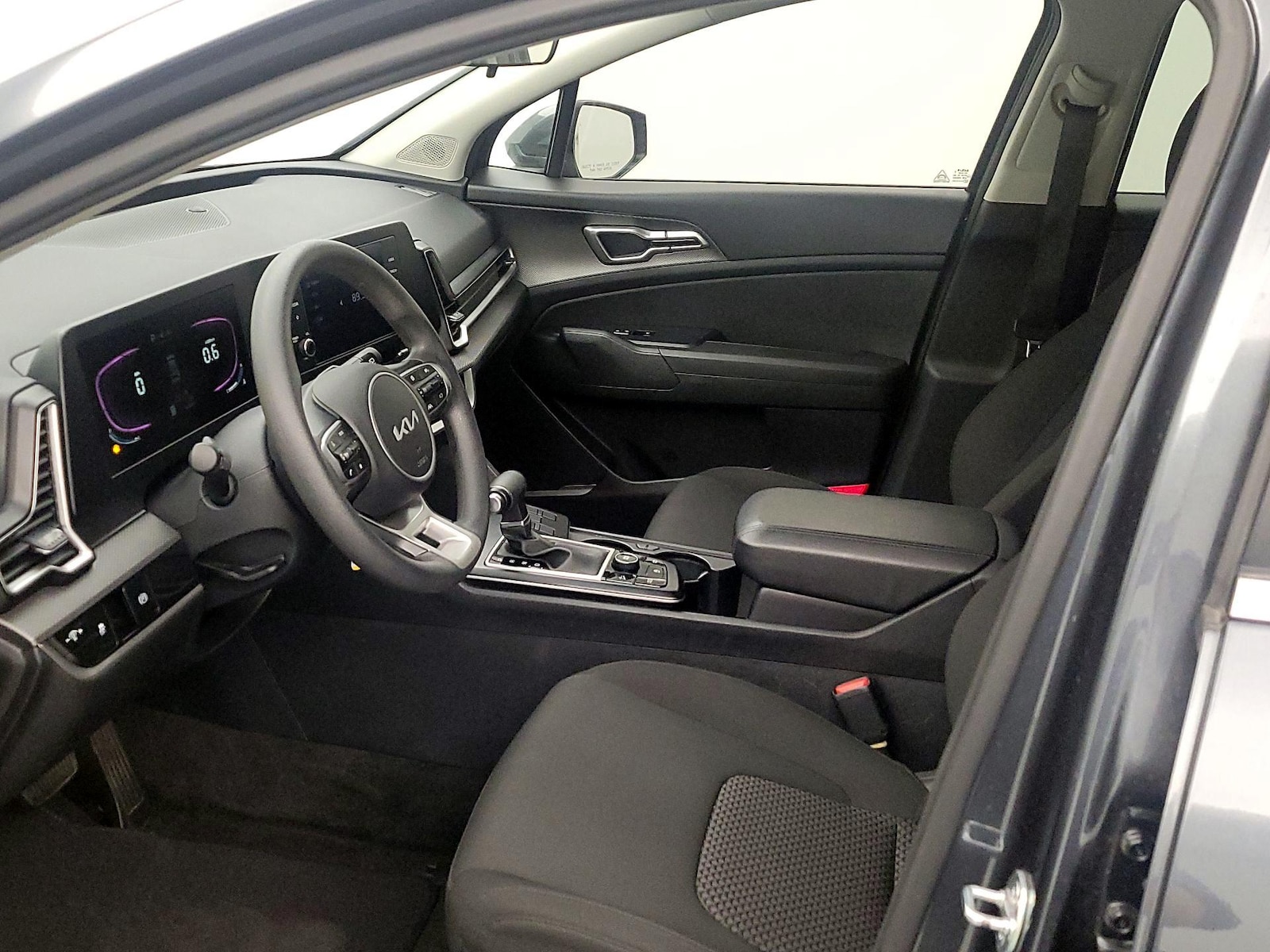 2025 Kia Sportage LX - Photo 12