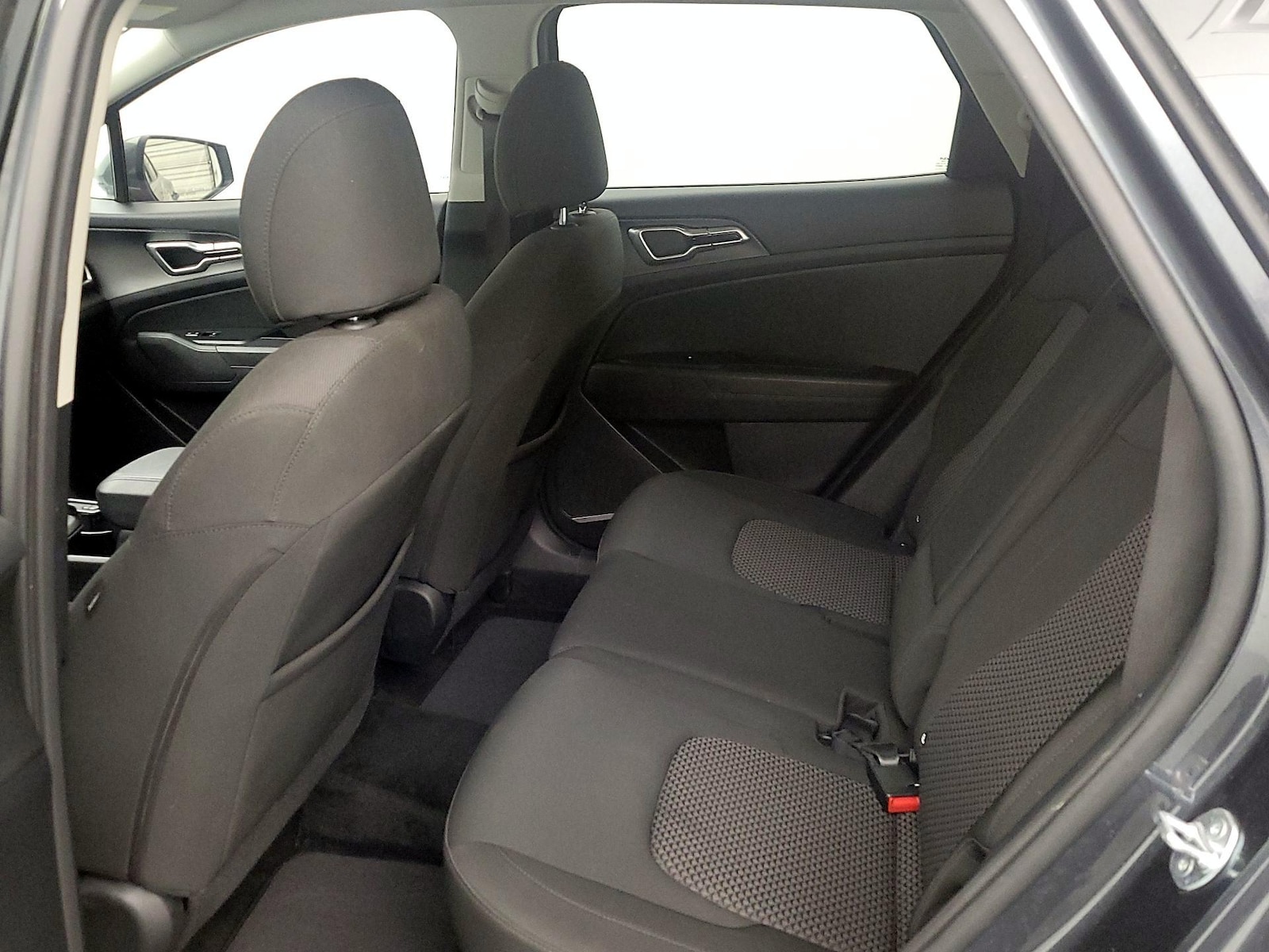 2025 Kia Sportage LX - Photo 20