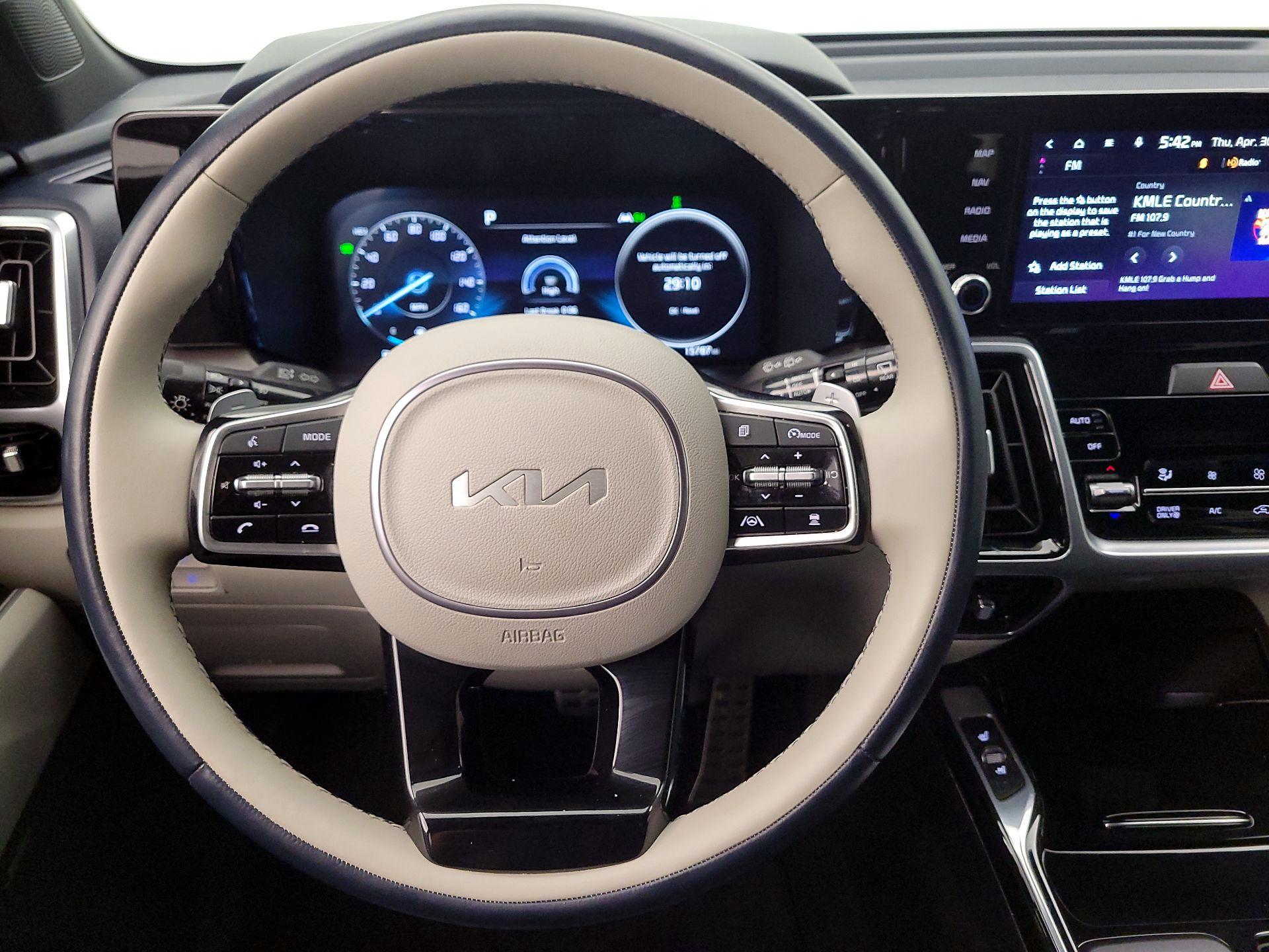 Thumbnail: 2023 Kia Sorento - 10