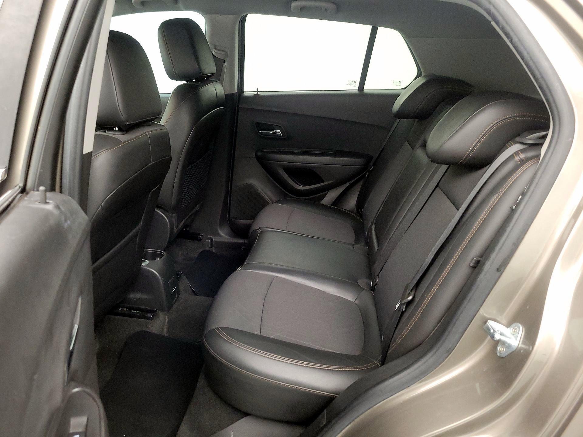 Thumbnail: 2020 Chevrolet Trax - 19