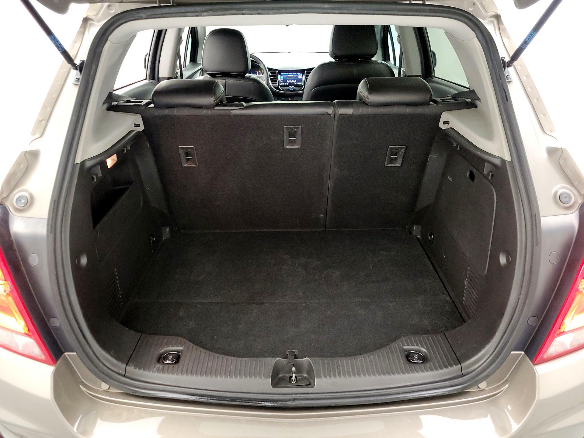 Thumbnail: 2020 Chevrolet Trax - 20