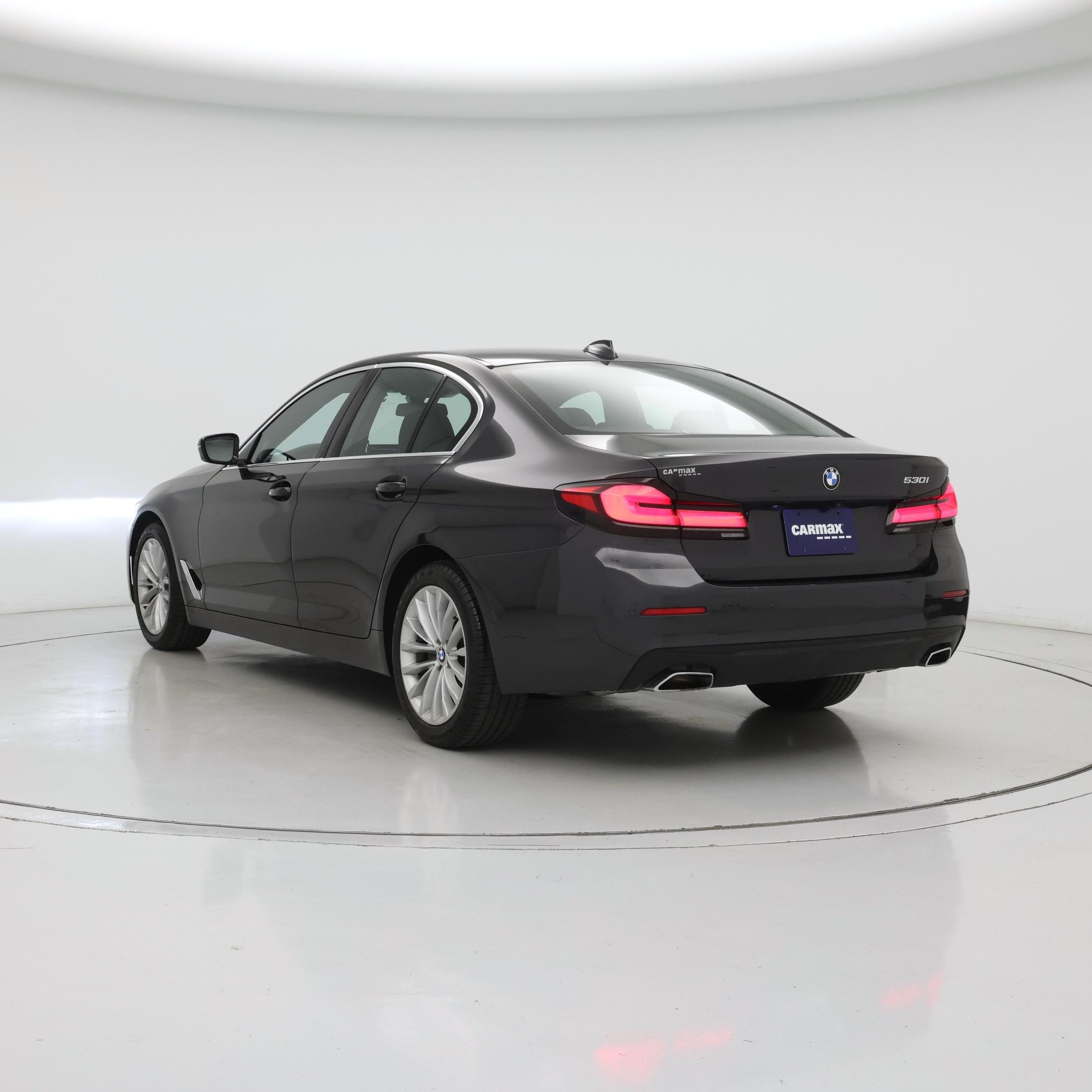 Thumbnail: 2023 BMW 5 Series - 2
