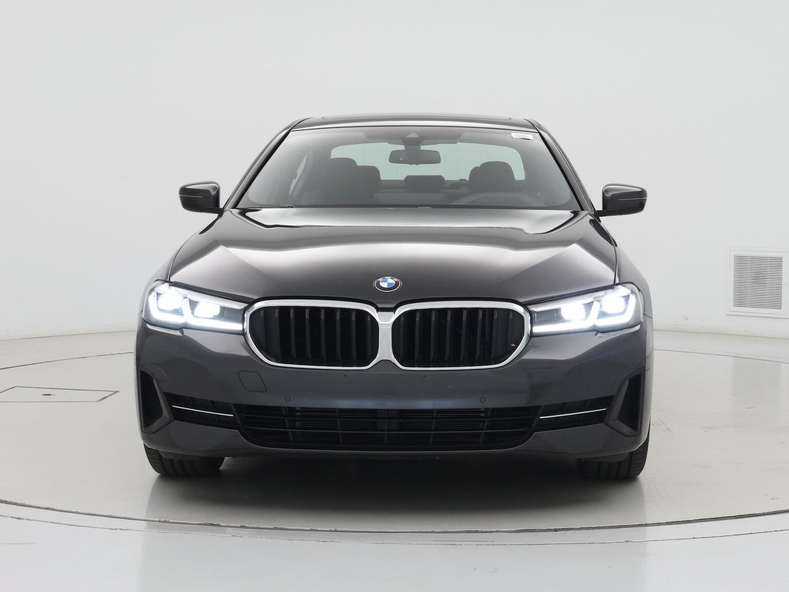 2023 BMW 5 Series 530i - Photo 6