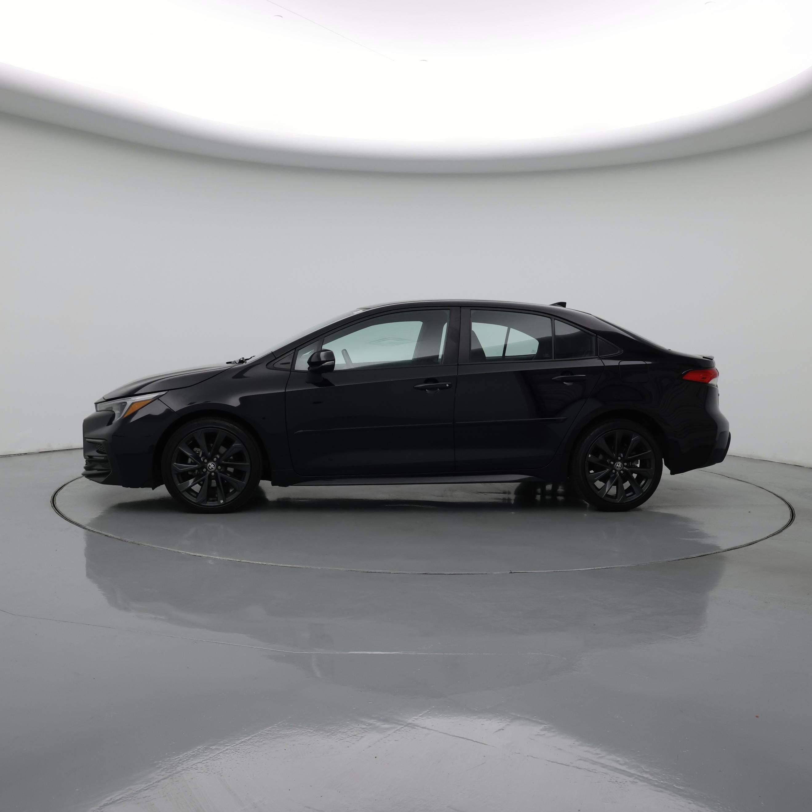 Thumbnail: 2023 Toyota Corolla - 3