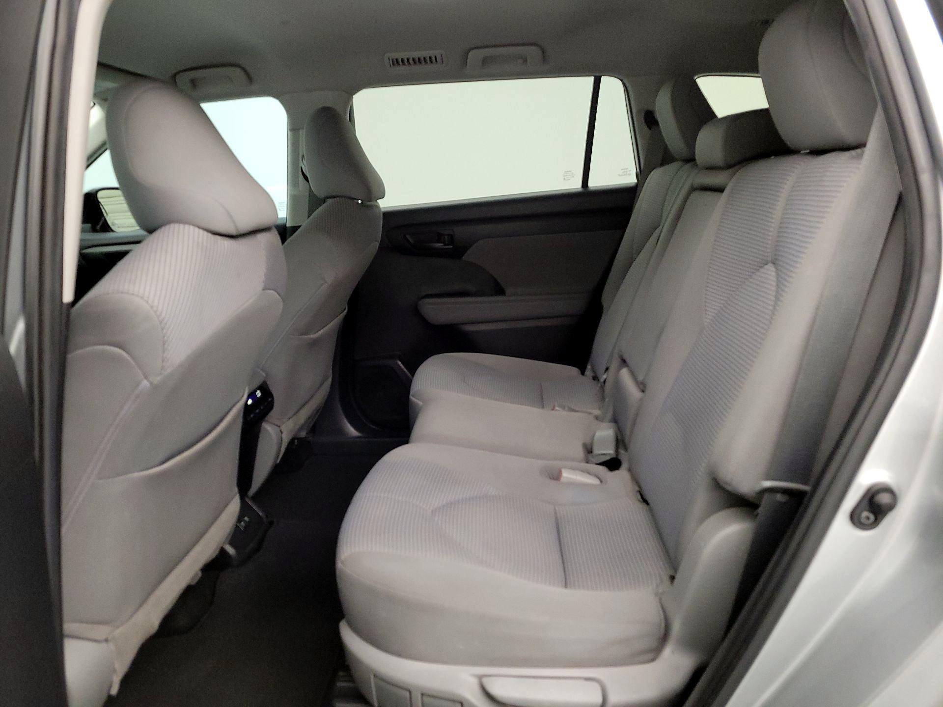 Thumbnail: 2021 Toyota Highlander - 19