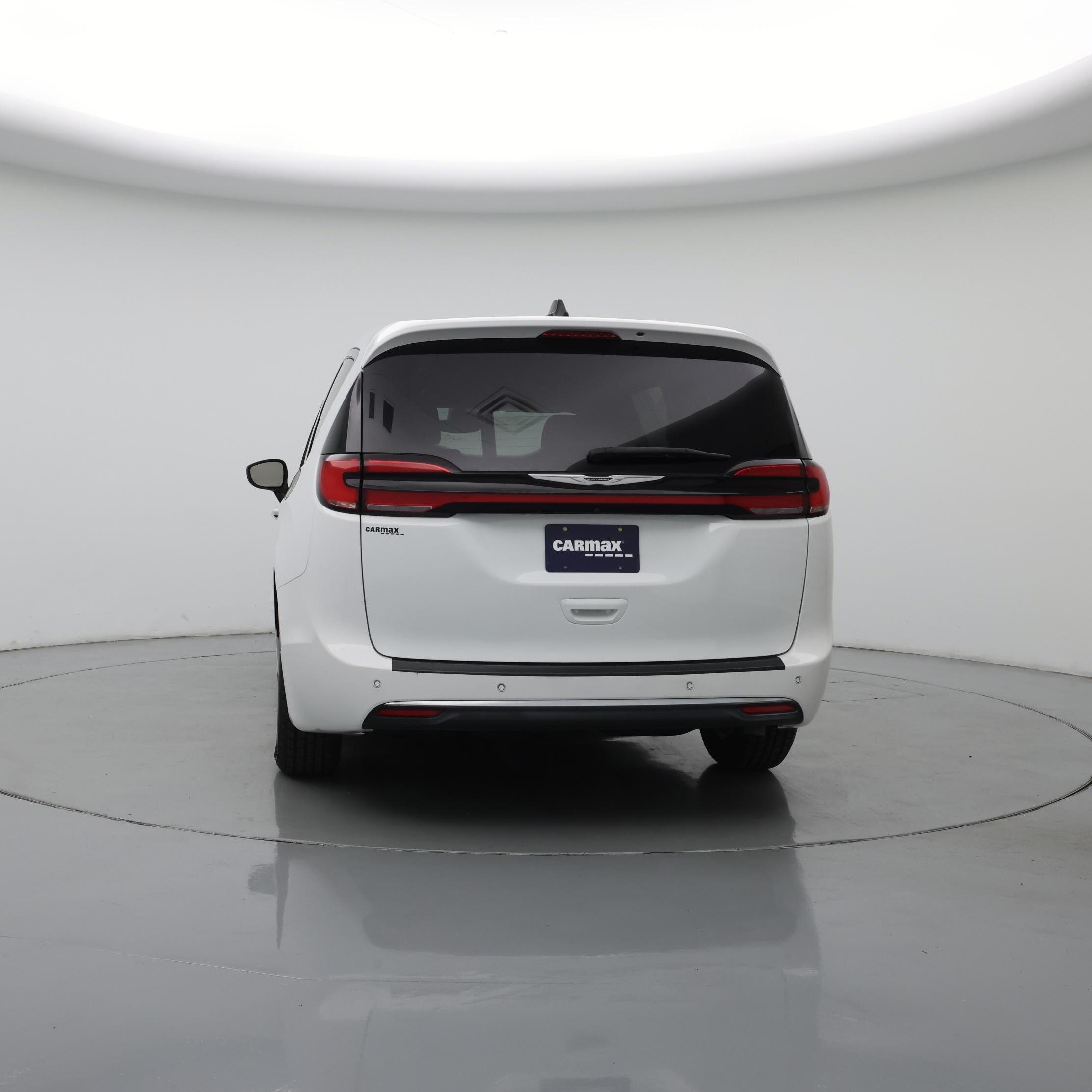 Thumbnail: 2023 Chrysler Pacifica - 6