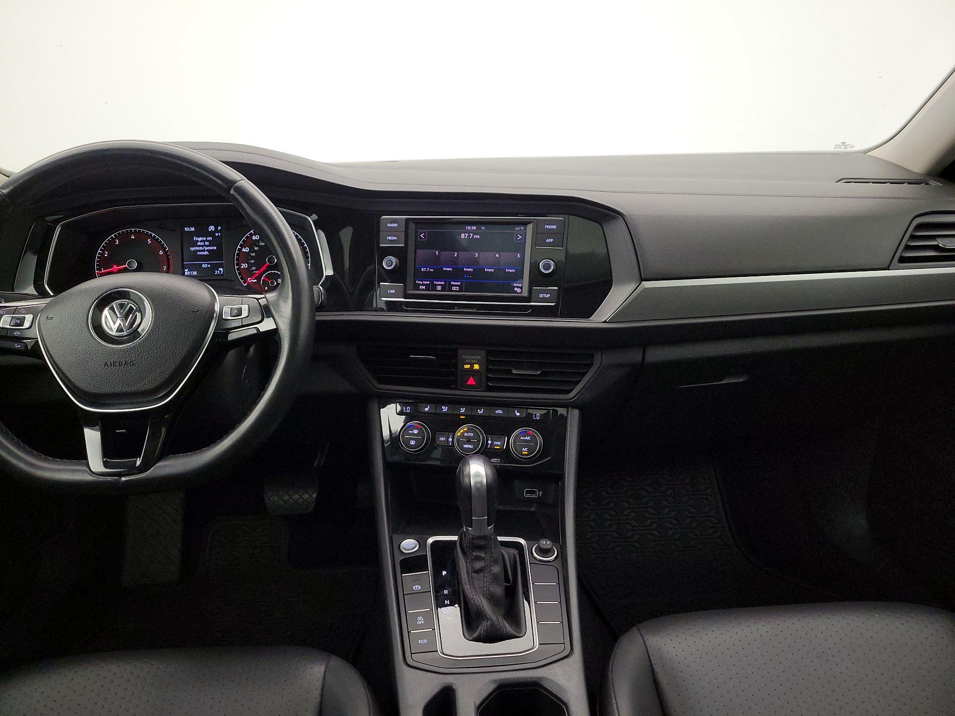 Thumbnail: 2019 Volkswagen Jetta - 9
