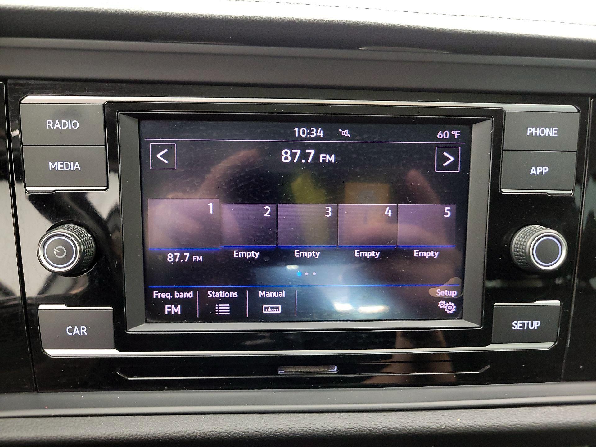 Thumbnail: 2019 Volkswagen Jetta - 15