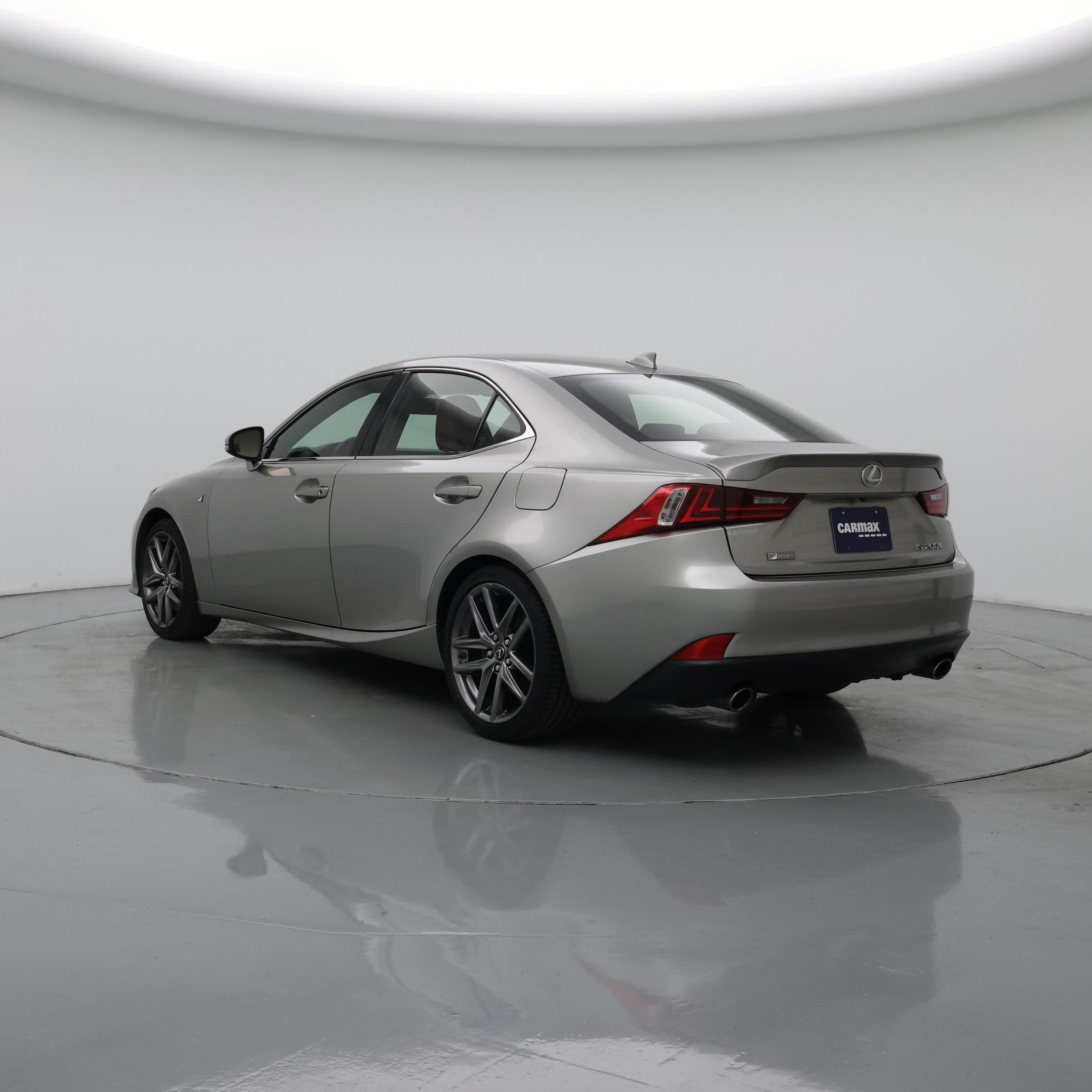 Thumbnail: 2016 Lexus IS - 2