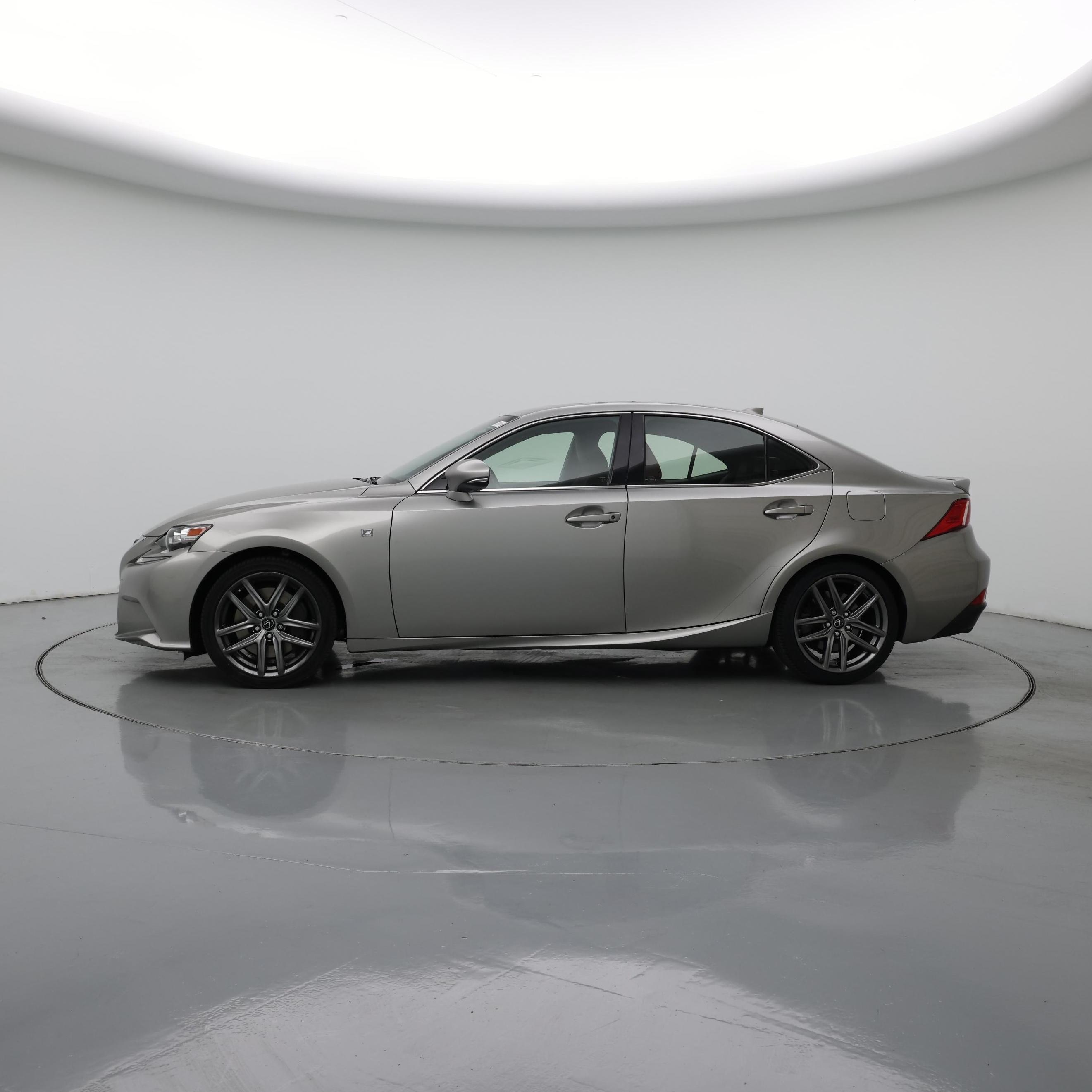 Thumbnail: 2016 Lexus IS - 3