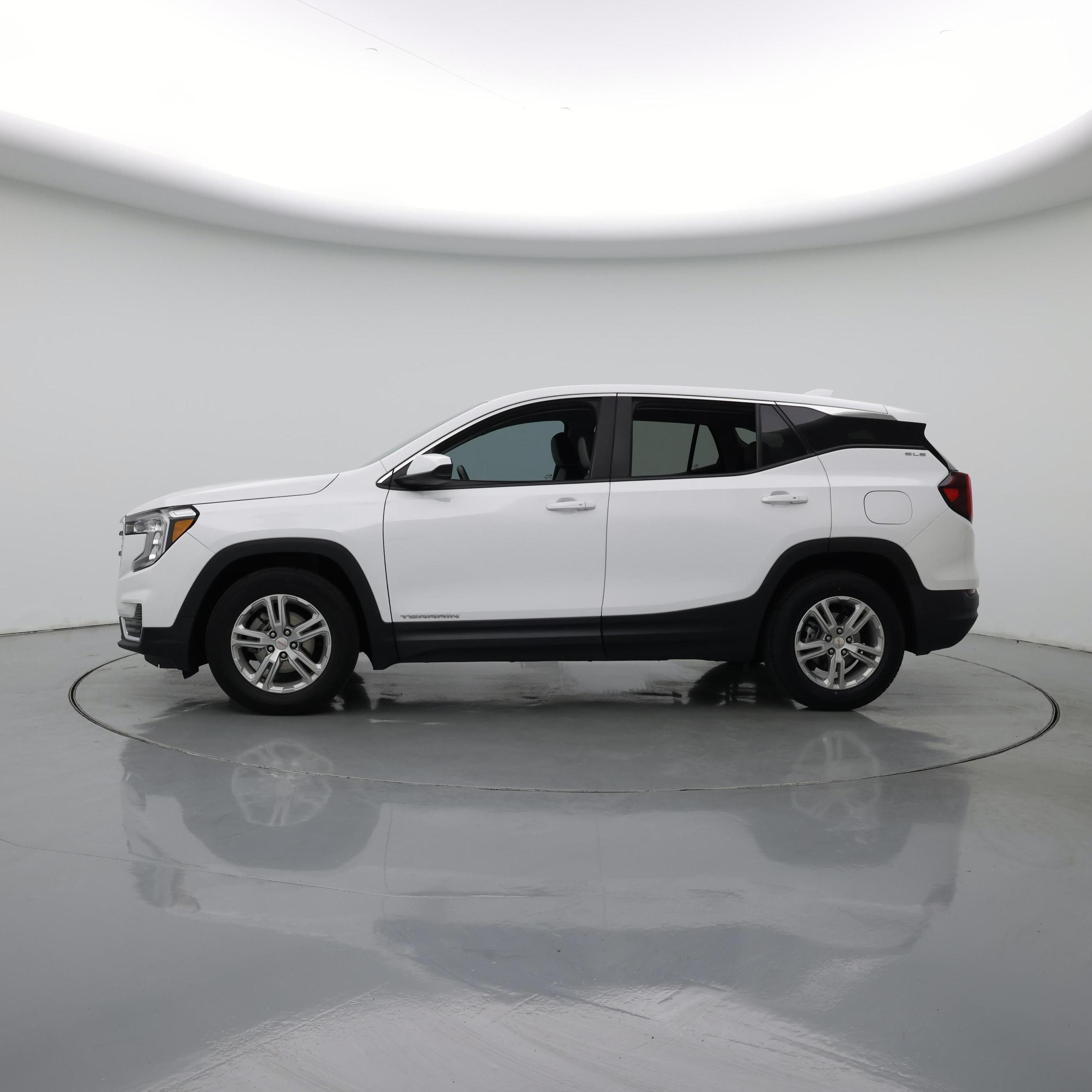 Thumbnail: 2023 GMC Terrain - 3