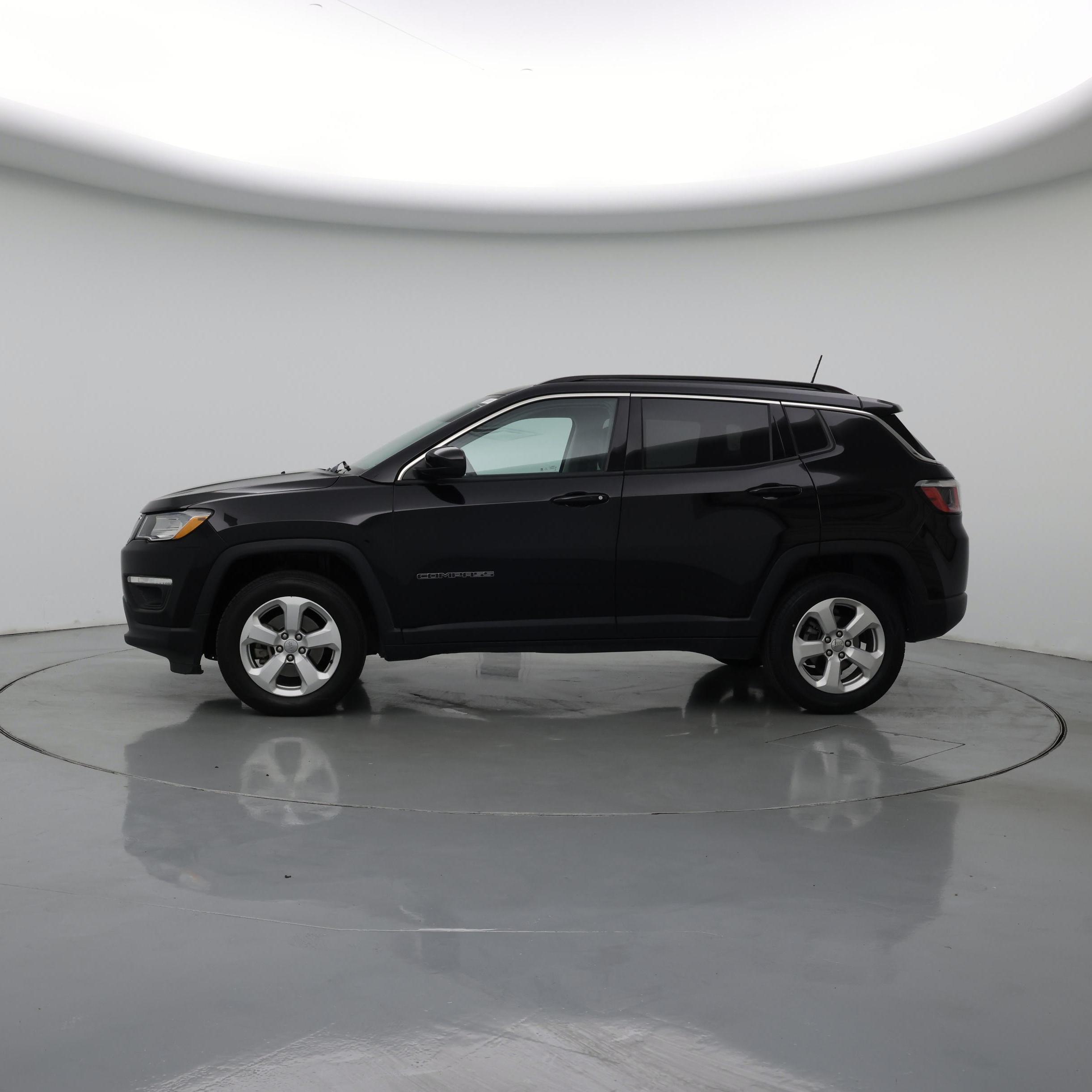 Thumbnail: 2019 Jeep Compass - 3