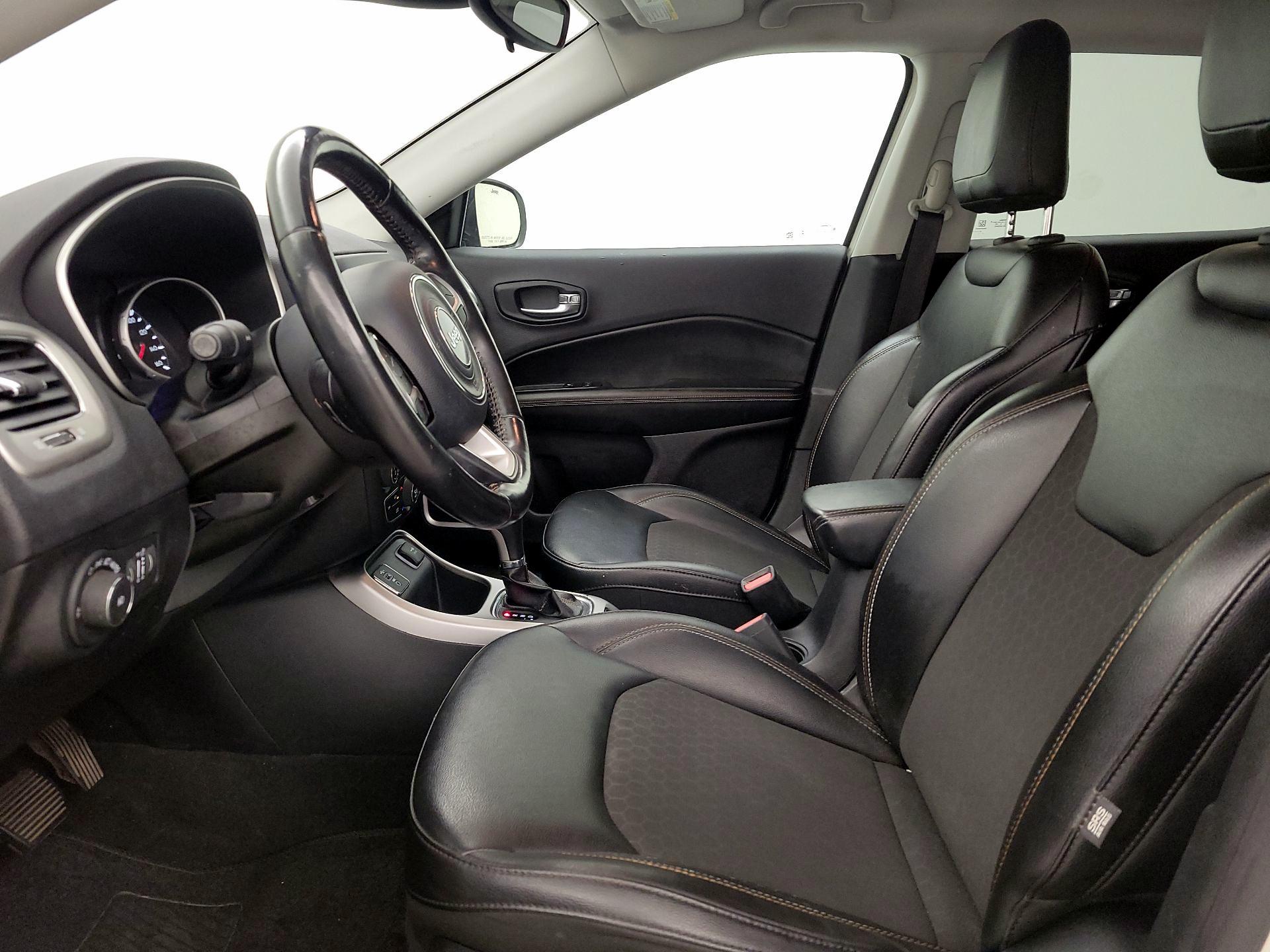 Thumbnail: 2019 Jeep Compass - 11