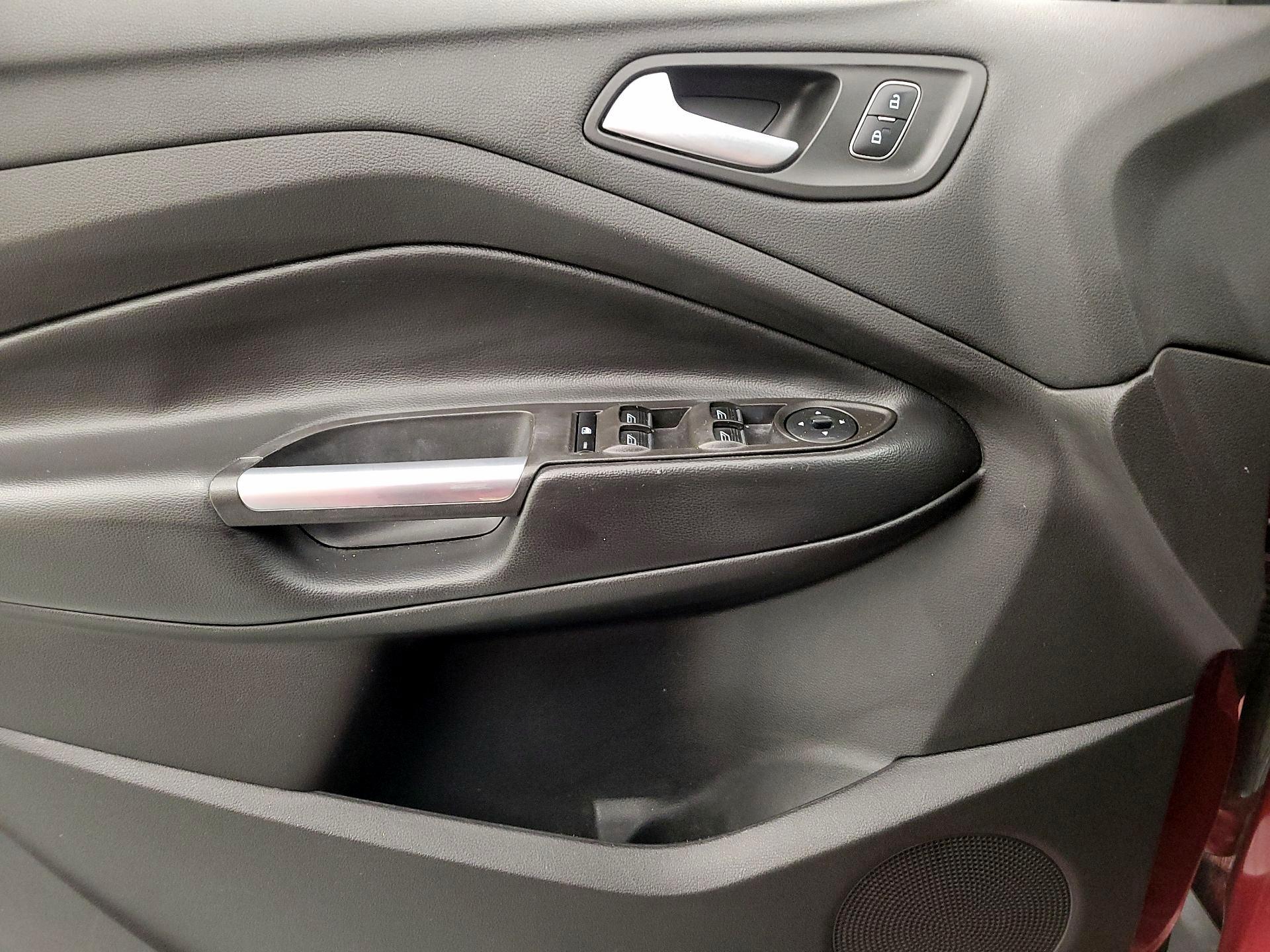 Thumbnail: 2019 Ford Escape - 12