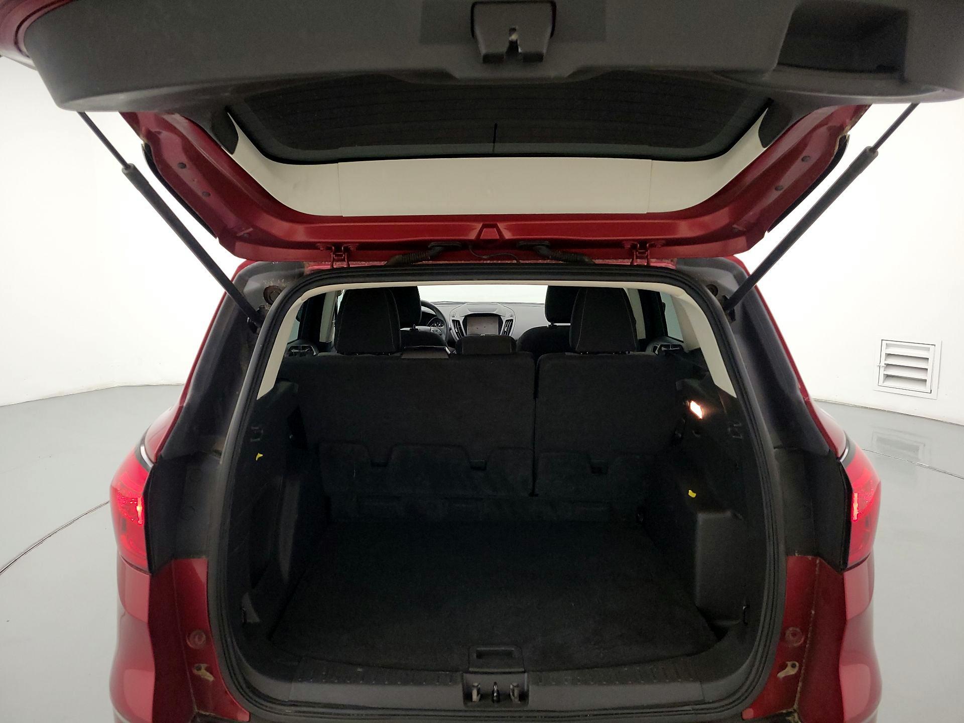 Thumbnail: 2019 Ford Escape - 20