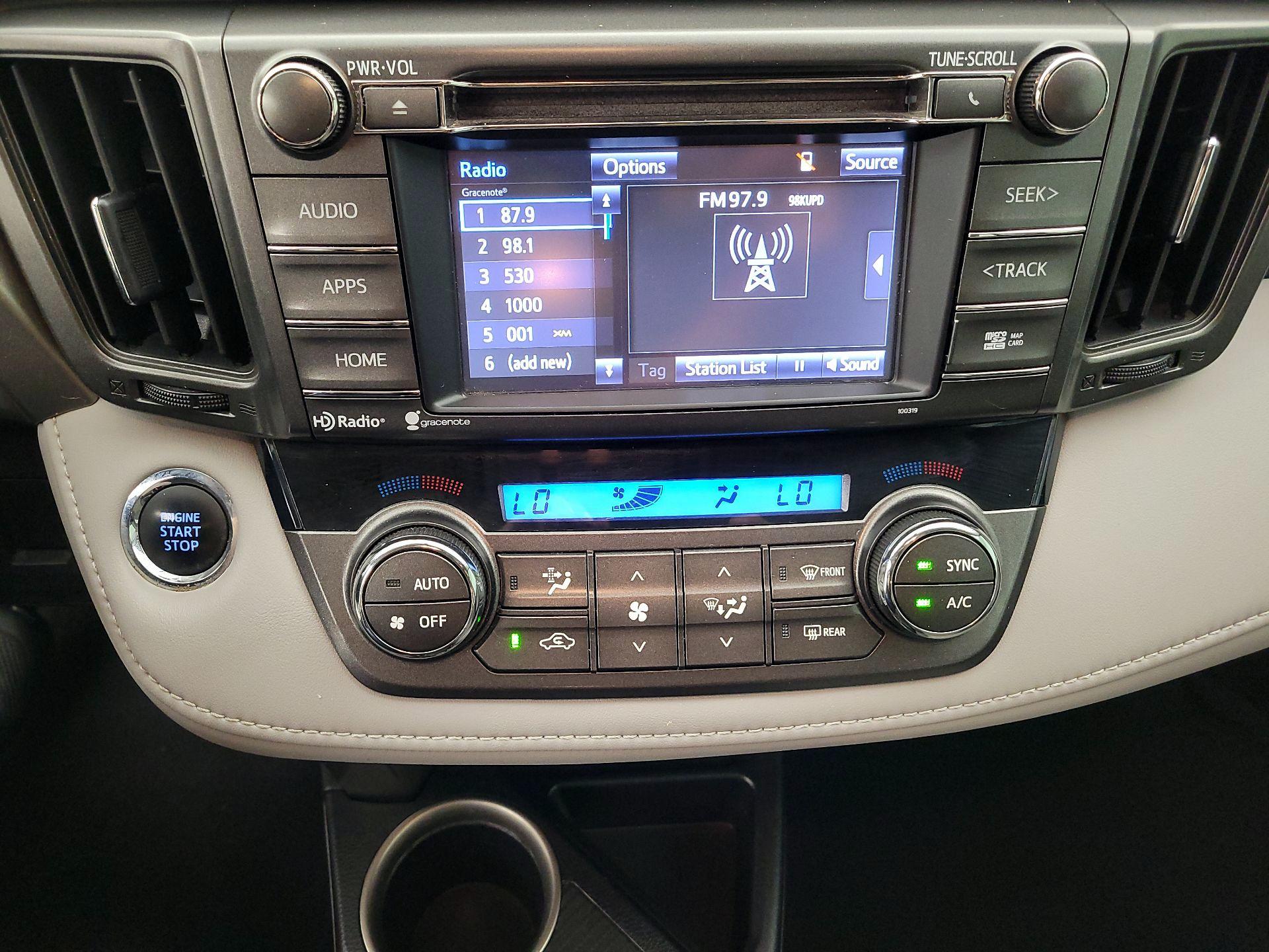 Thumbnail: 2015 Toyota RAV4 - 17