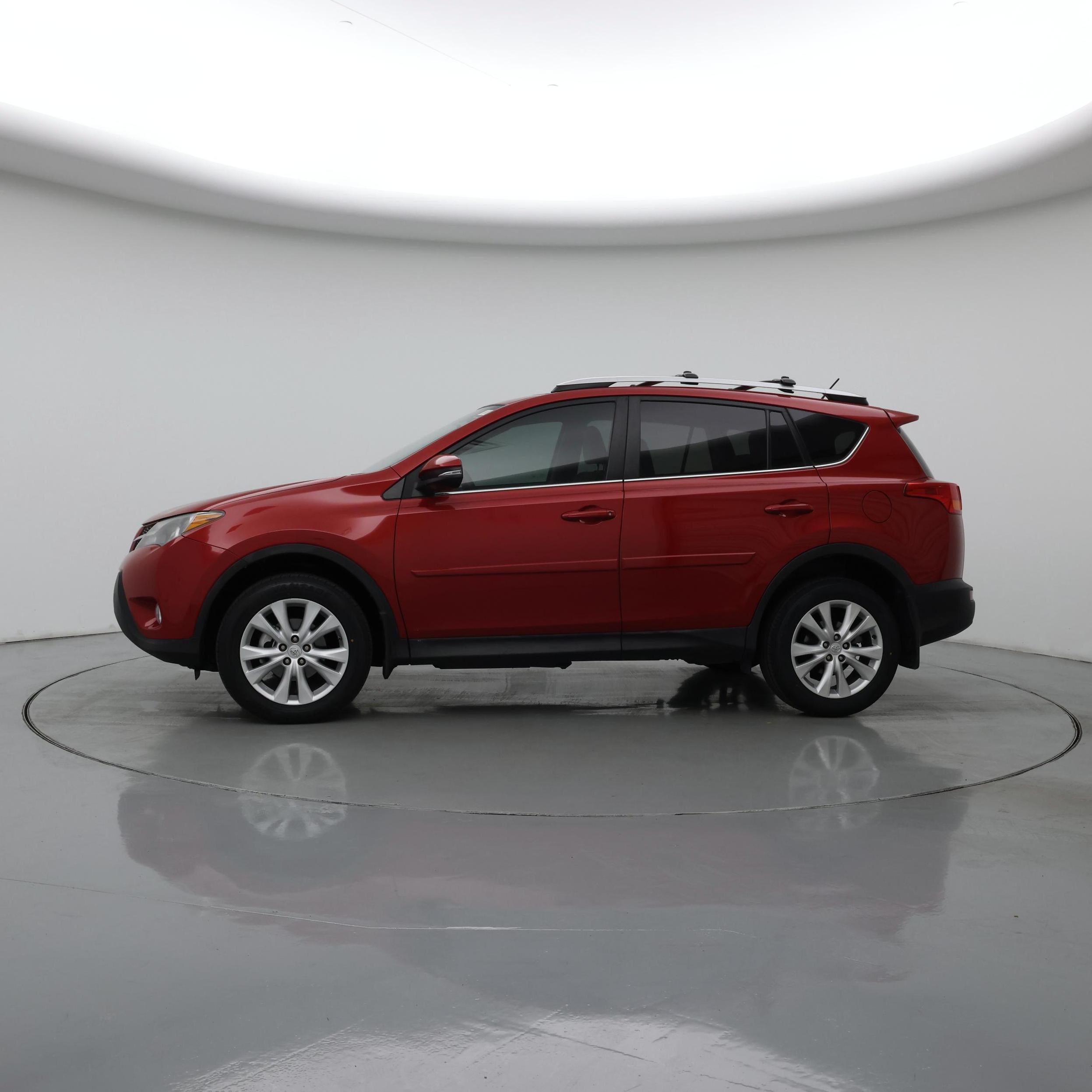 Thumbnail: 2015 Toyota RAV4 - 3