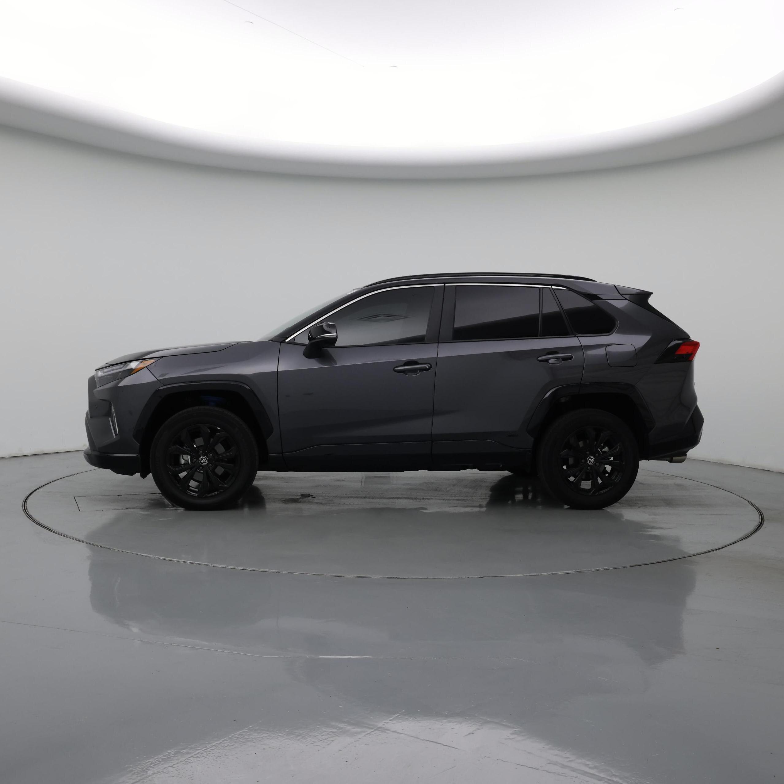Thumbnail: 2025 Toyota RAV4 - 3